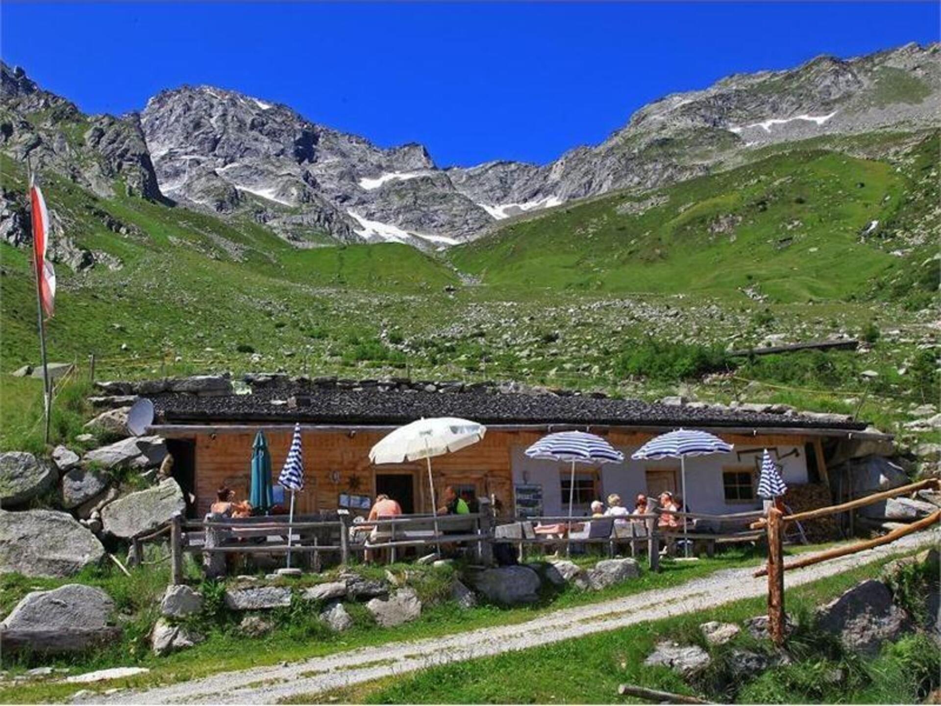 E-Bike charging station - Hollenzalm hut Ahrntal/Valle Aurina 1 suedtirol.info