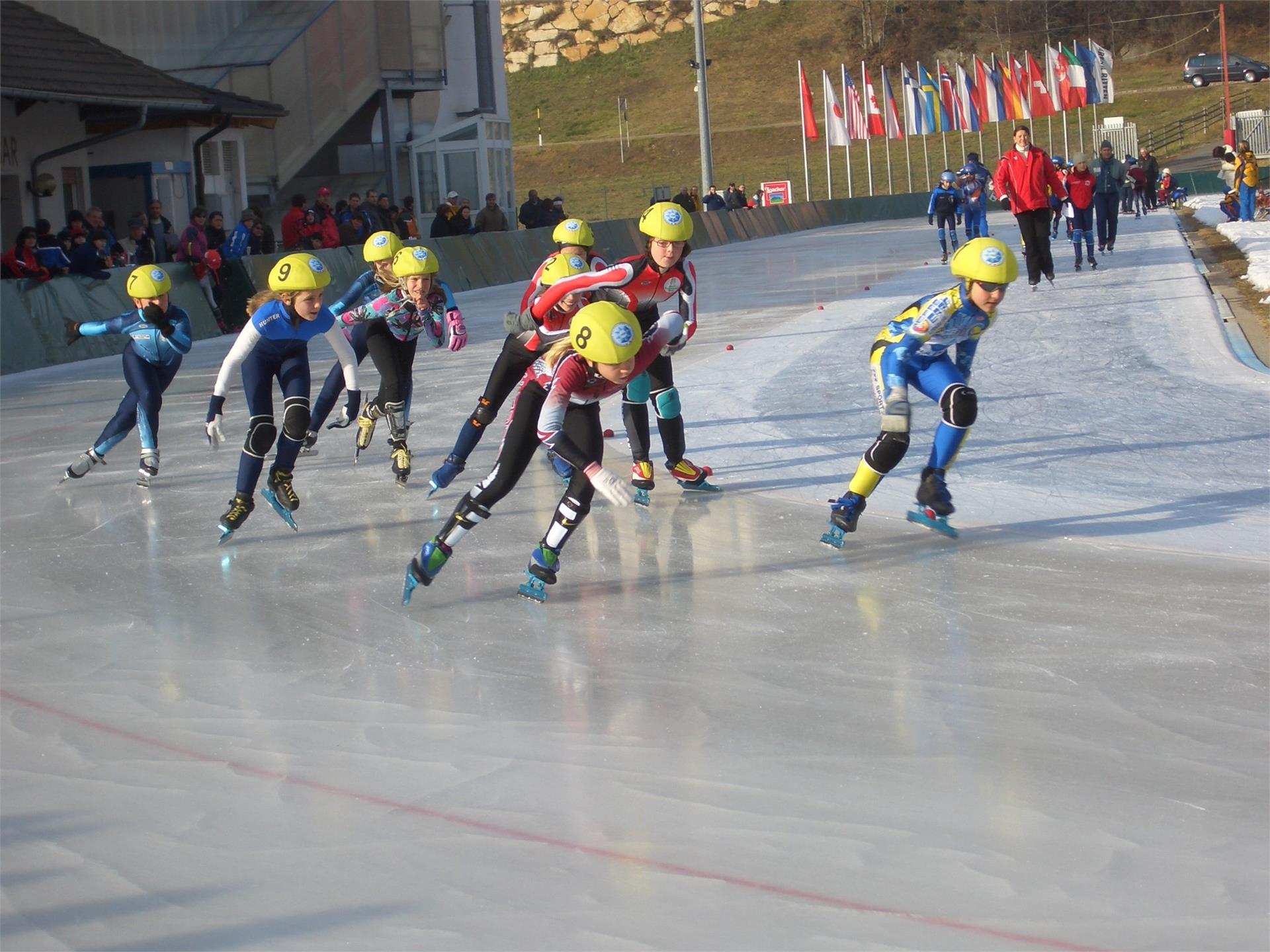 Pattinare sull'anello di ghiaccio nella Ritten Arena Renon 2 suedtirol.info