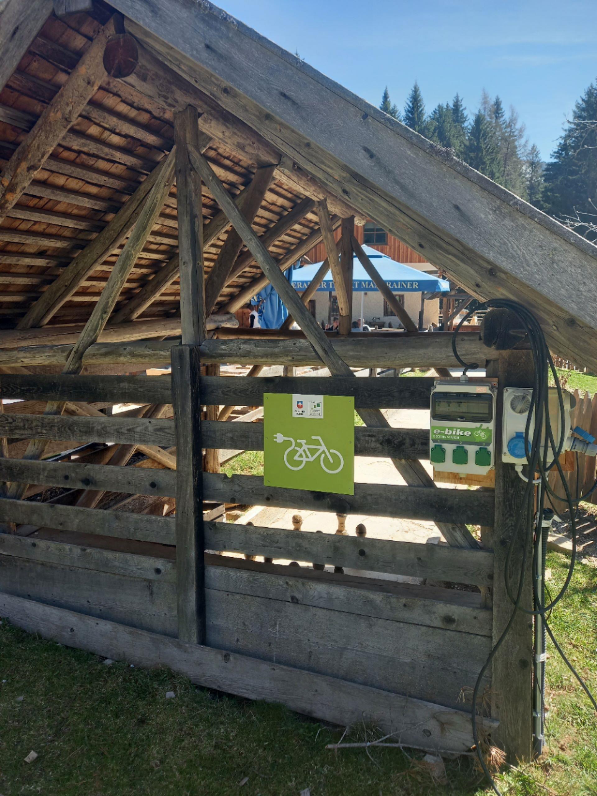 E-Bike Ladestation Lahneralm Aldein 1 suedtirol.info