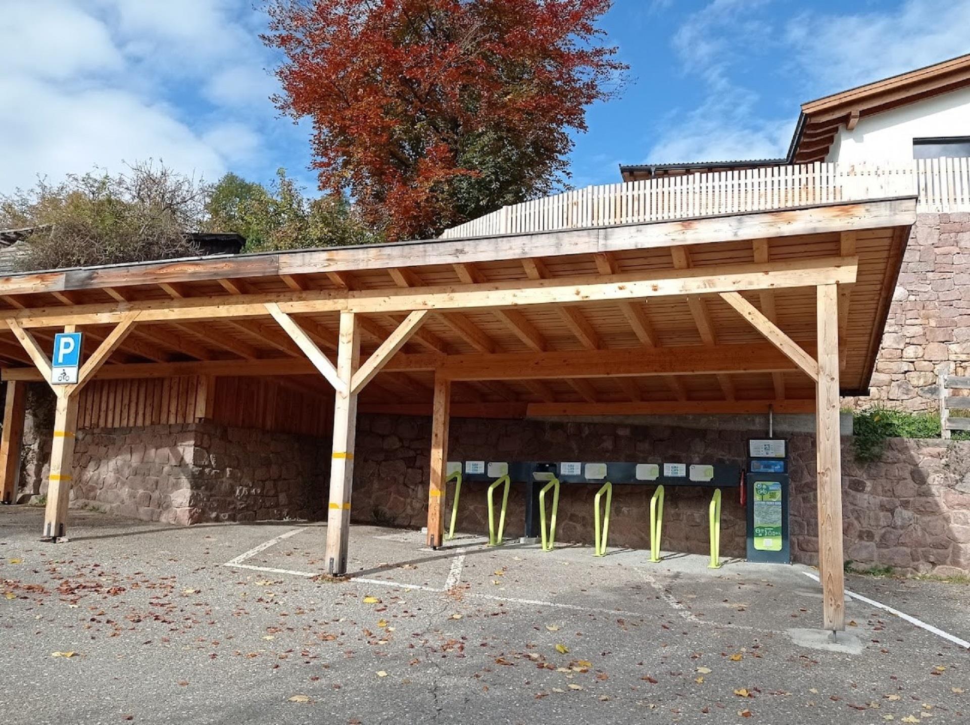 Stazione ricarica e-bike Meltina 2 suedtirol.info