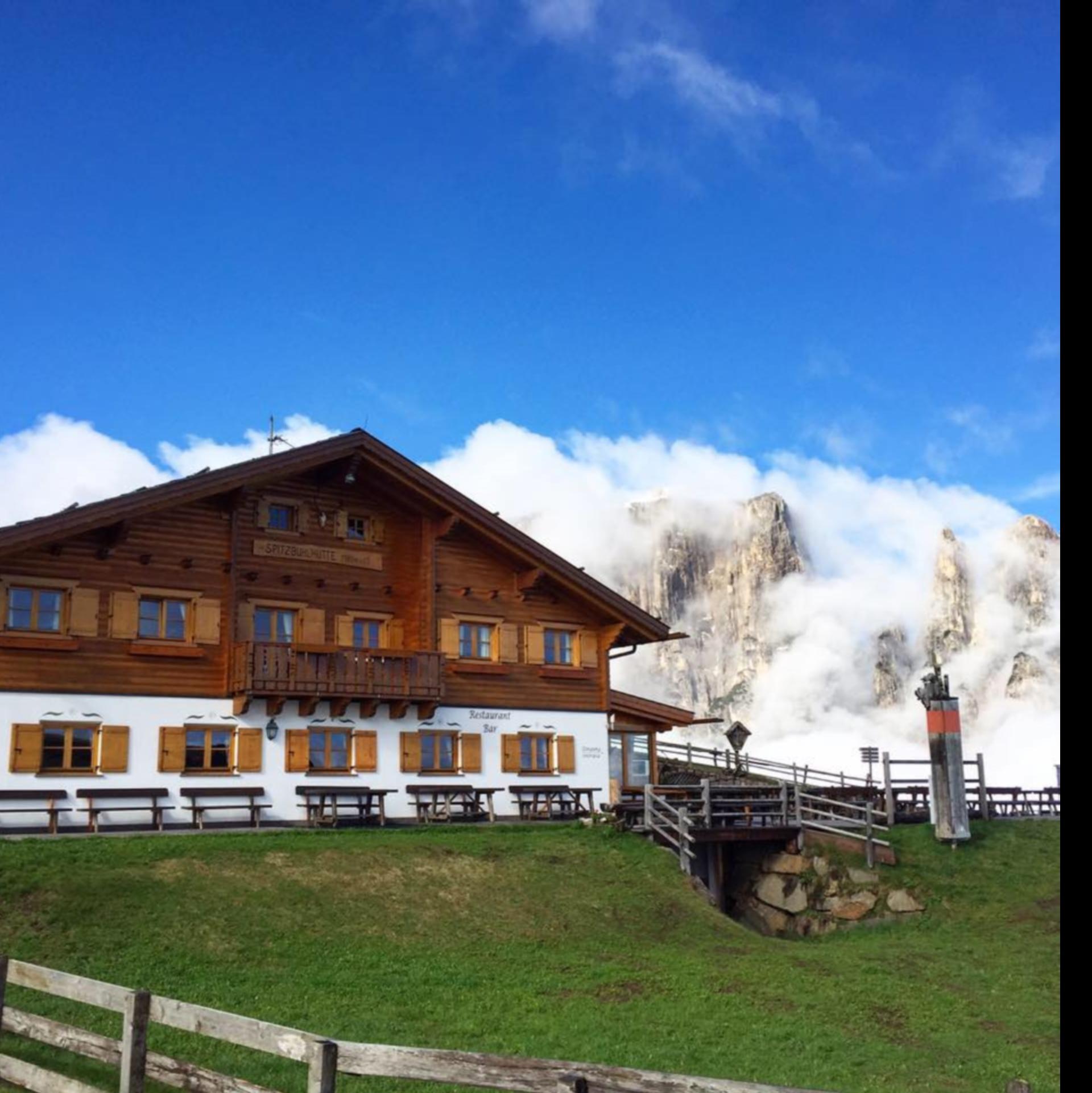 recharging station Spitzbühl hut Kastelruth/Castelrotto 1 suedtirol.info
