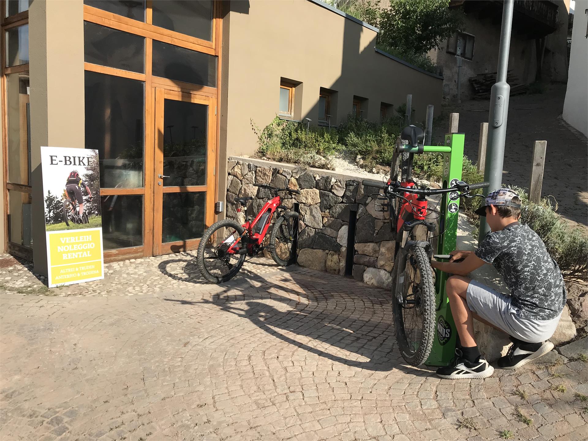 E-bike charging station Tourist Info Truden Truden/Trodena 2 suedtirol.info