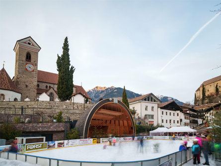 Ice skating rink in Scena  1 suedtirol.info