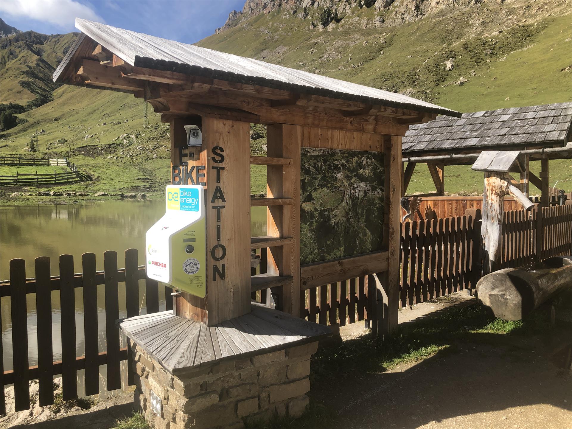 E-Bike Ladestation - Schutzhaus Mahlknechthütte Kastelruth 1 suedtirol.info