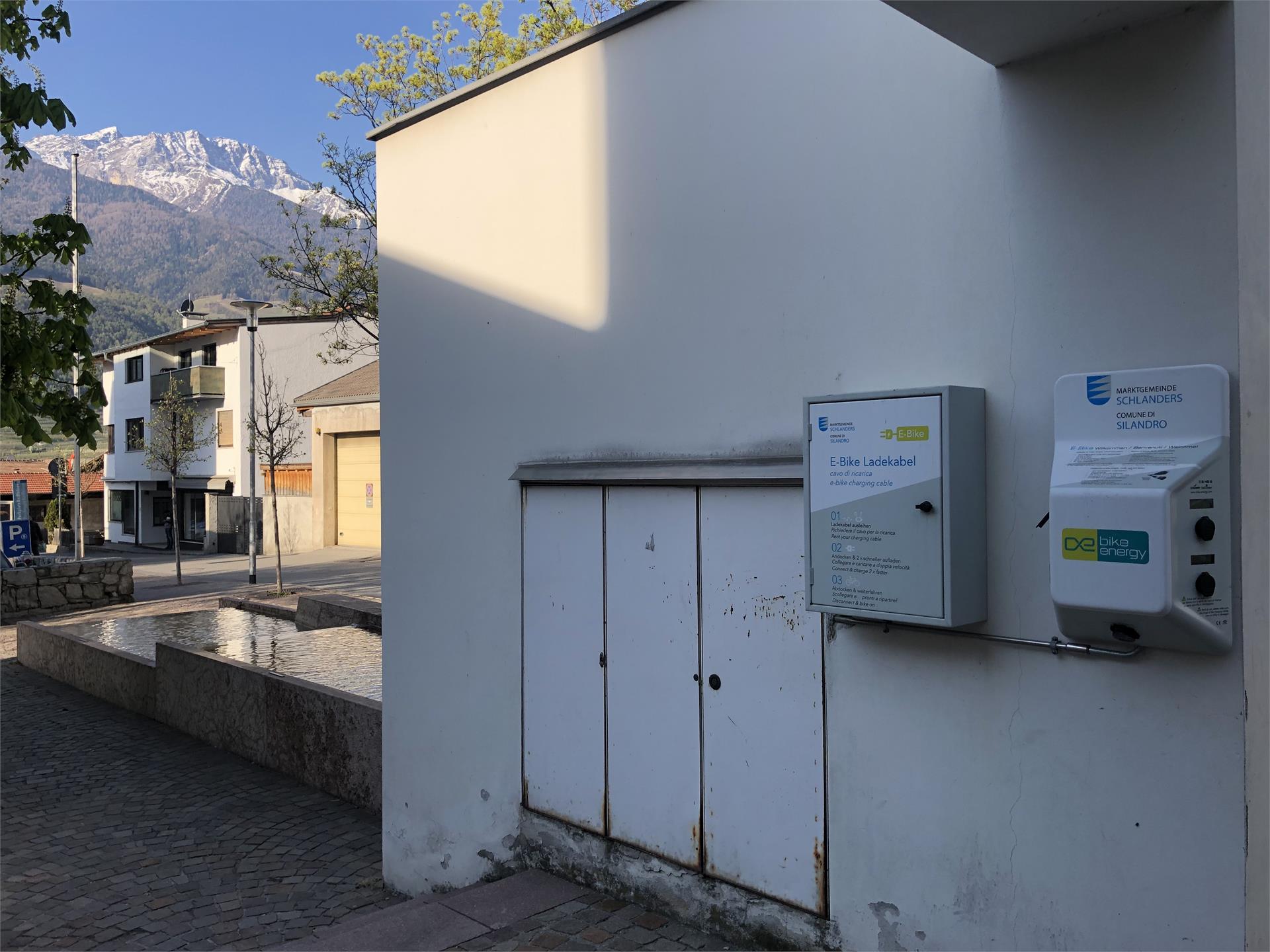 E-Bike Ladestation Schlanders 1 suedtirol.info