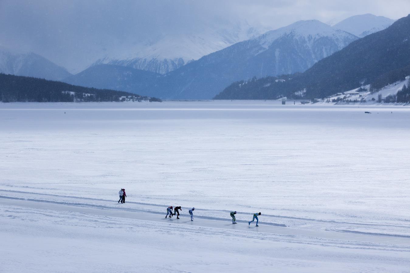 Eislaufen auf dem Haidersee Mals 1 suedtirol.info