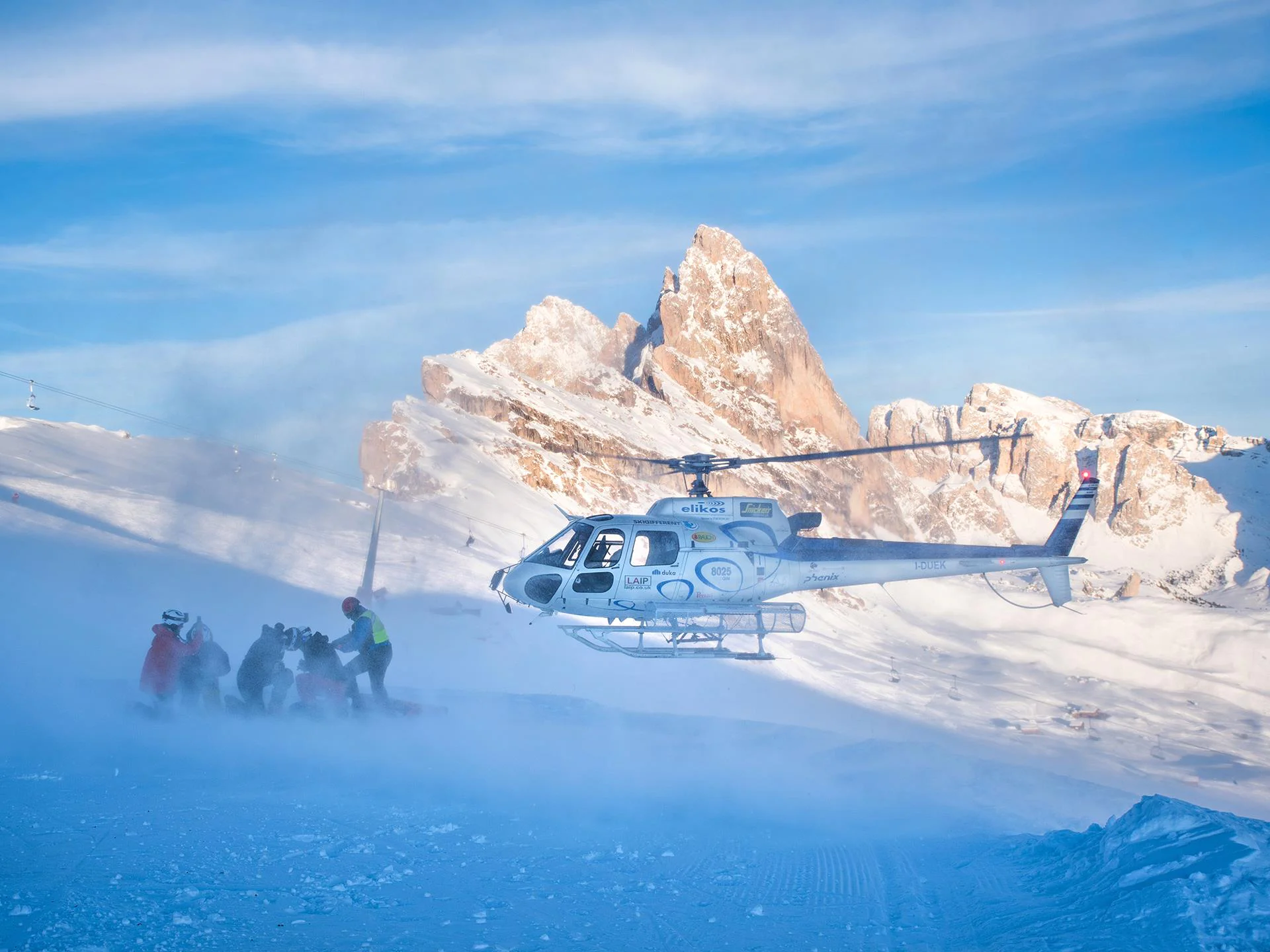 ELIKOS Helicopterservice Ortisei 22 suedtirol.info