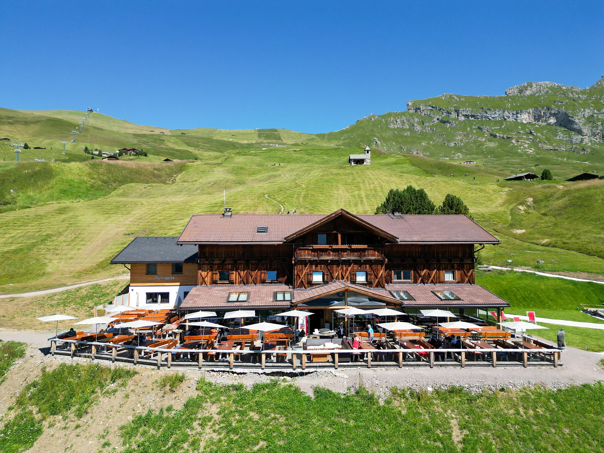 E-bike charging station Fermeda Hut - Dolomites Region Val Gardena - #1 - suedtirol.info