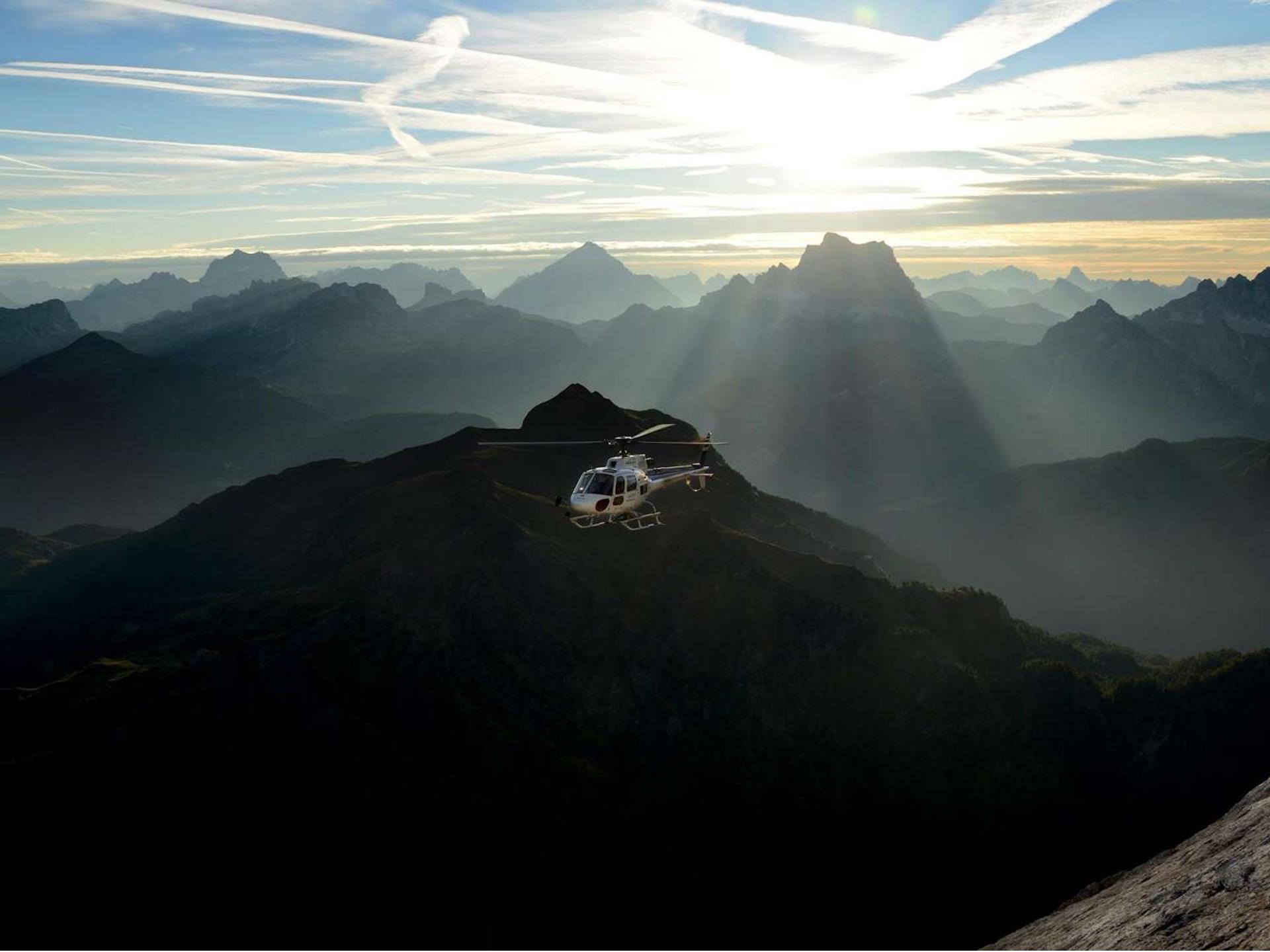 Elikos Helicopterservice Ortisei 4 suedtirol.info