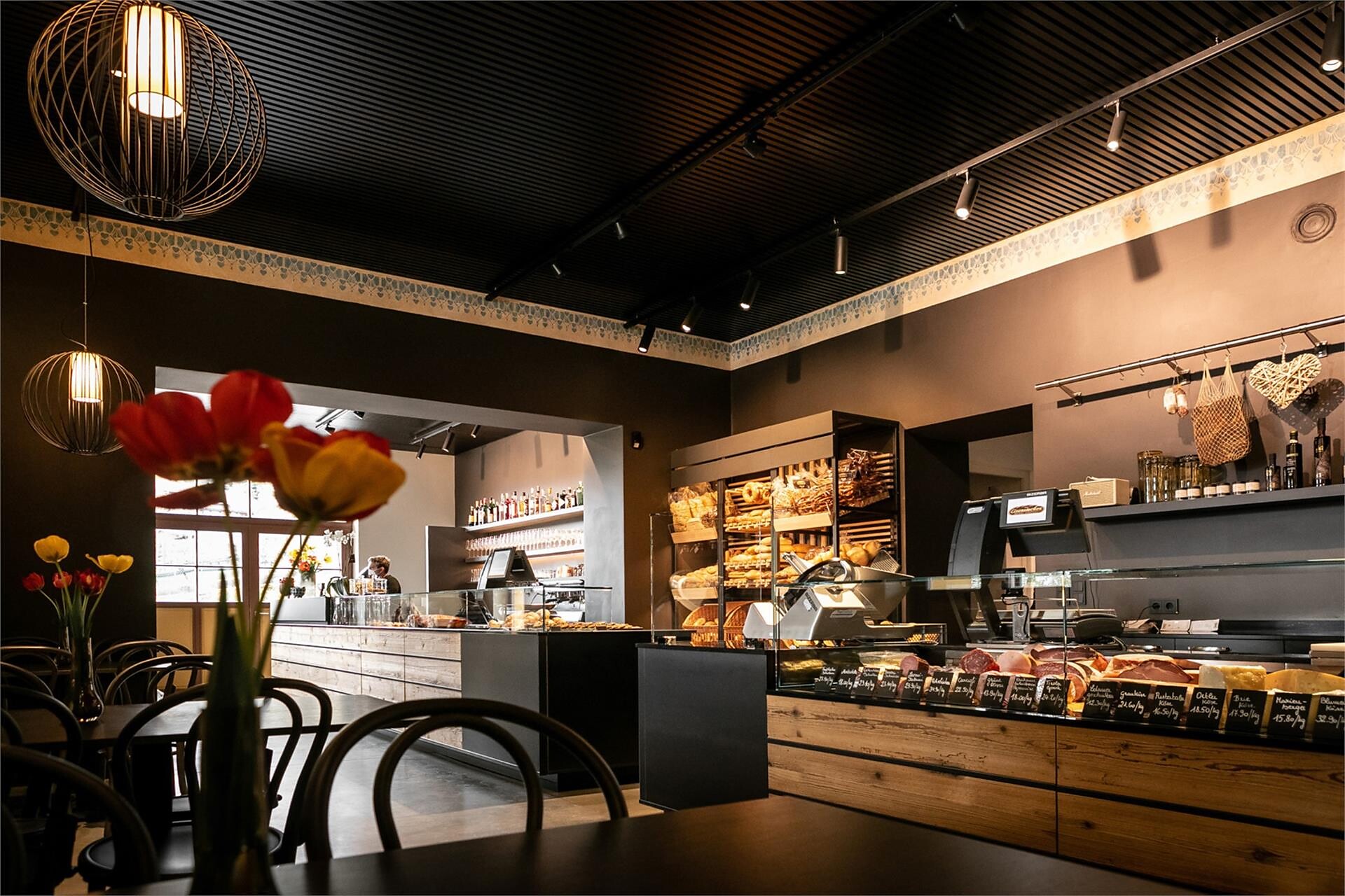Eisenstecken Bäckerei/Konditorei mit Gourmet Mini-Market und Bar Kaltern an der Weinstraße 1 suedtirol.info