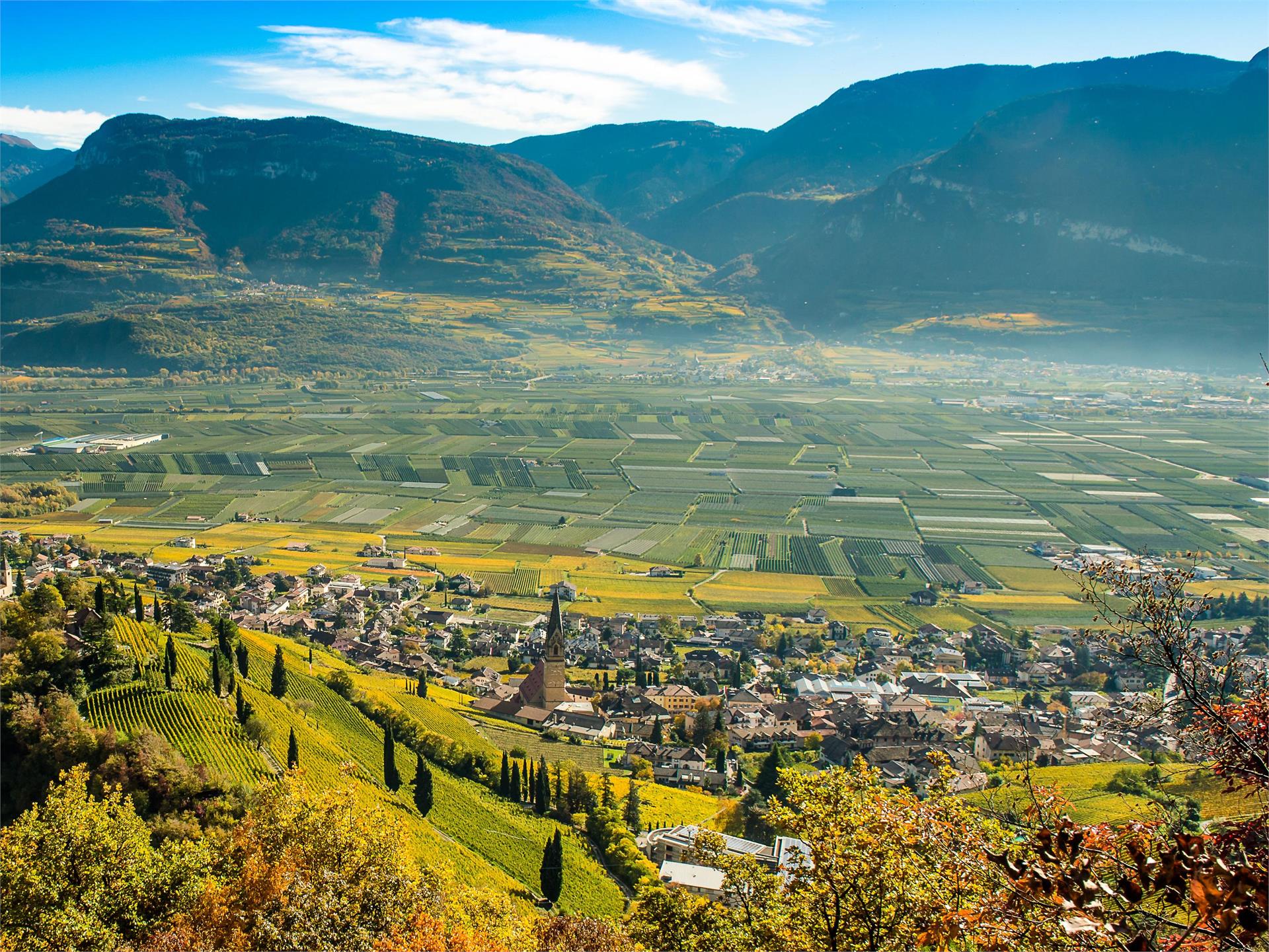 Foto Geier Tramin an der Weinstraße/Termeno sulla Strada del Vino 1 suedtirol.info