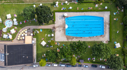 Outdoor swimming pool Partschins  1 suedtirol.info