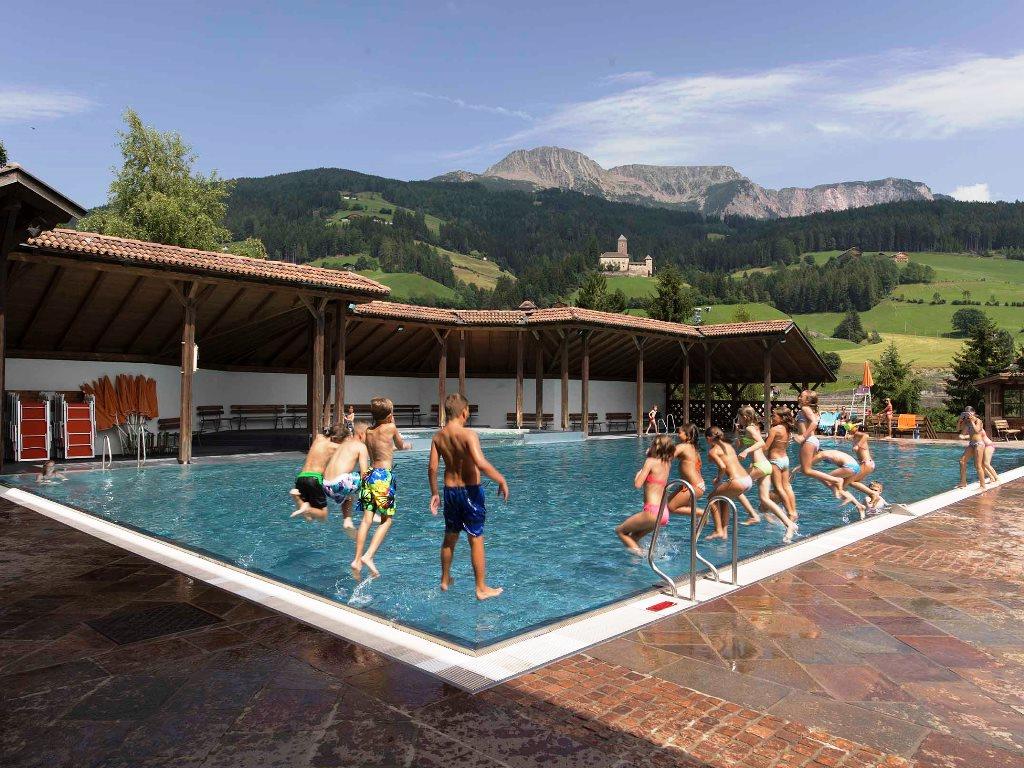 Freischwimmbad Sarnthein Sarntal 1 suedtirol.info
