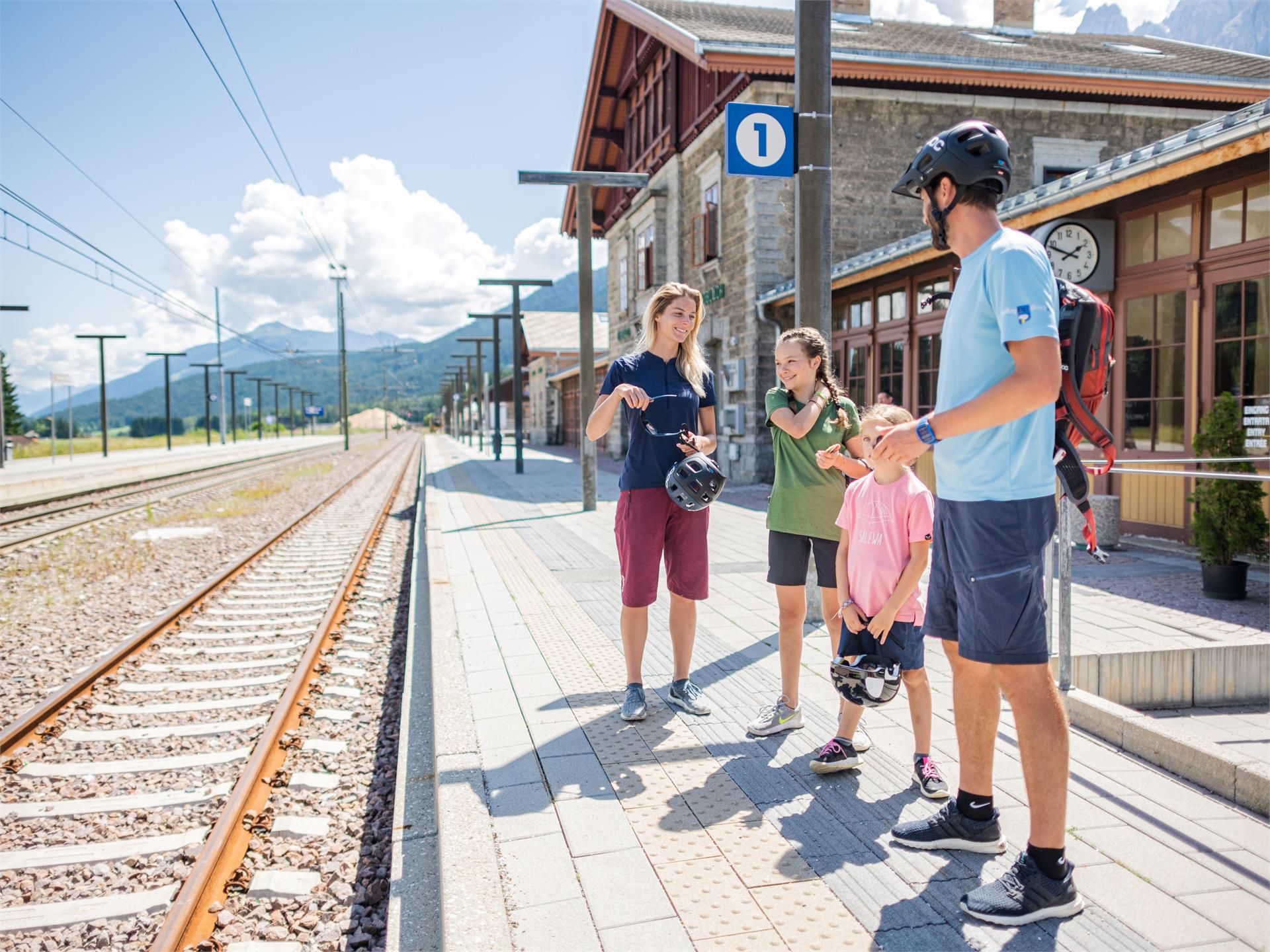 Trasporto biciclette - Ferrovia Val Venosta: Trasporto bici separato Merano 1 suedtirol.info