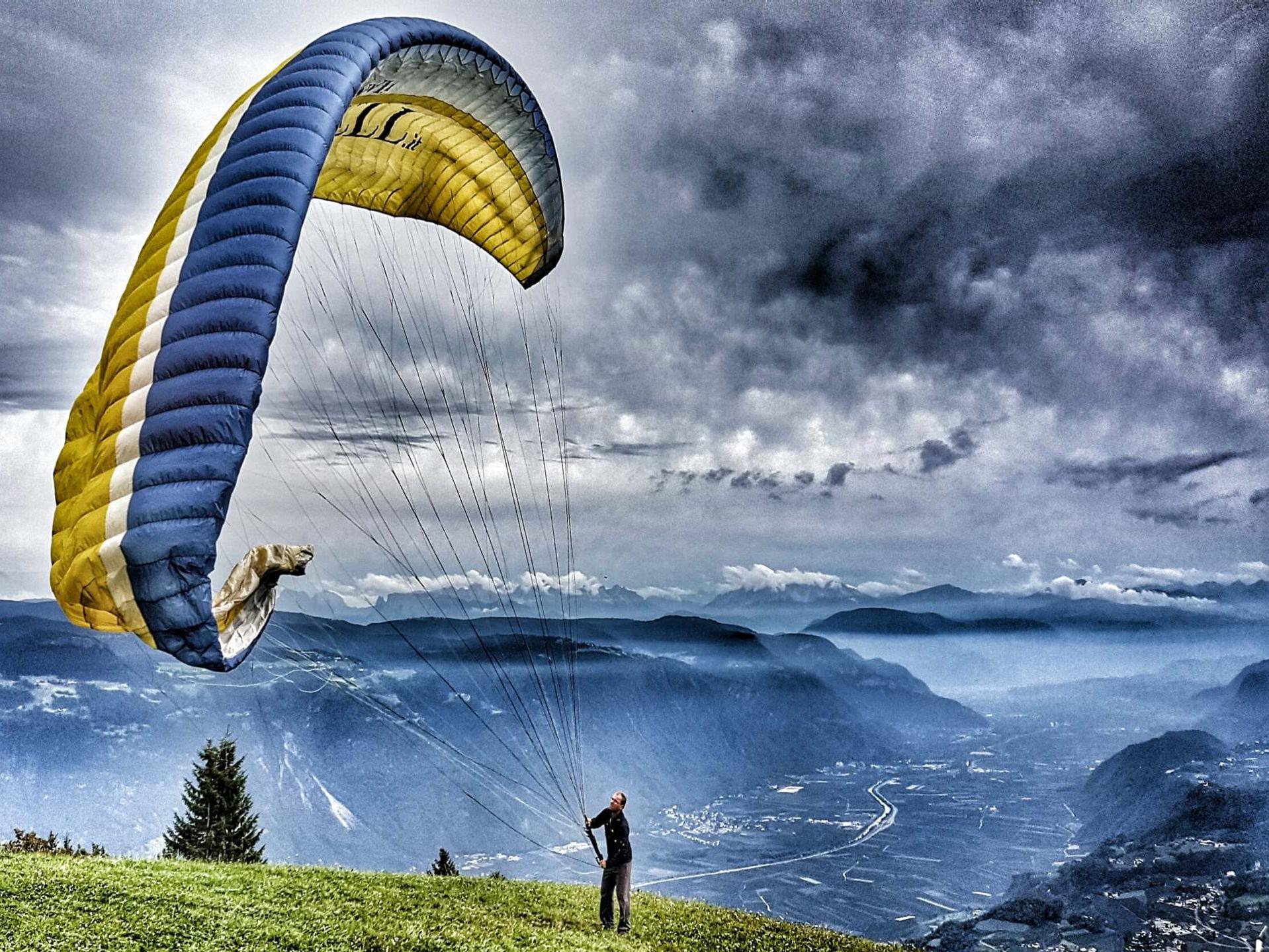 FLY42 volo tandem in parapendio San Martino in Passiria 2 suedtirol.info