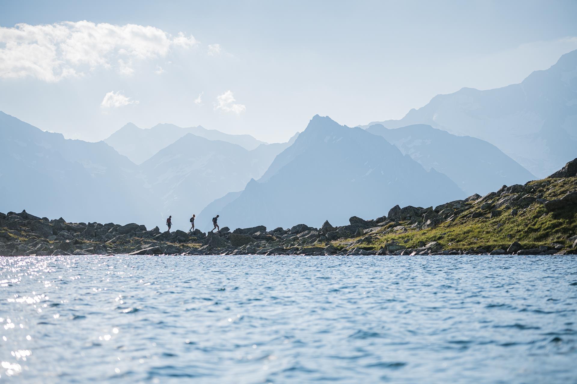 Pesca nel lago Waldner a Predoi - 2330 m Predoi 2 suedtirol.info