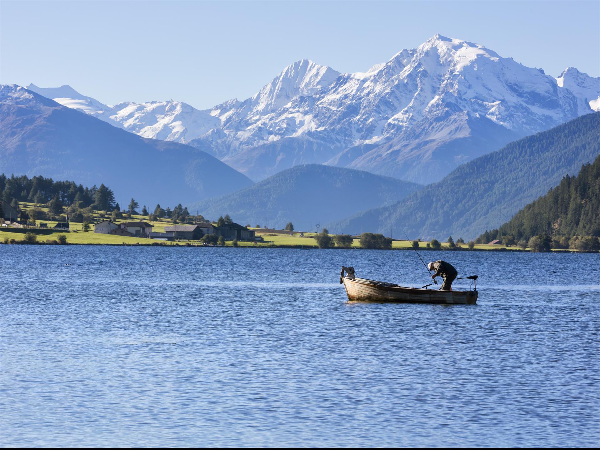 Pesca al lago di San Valentino Malles 1 suedtirol.info