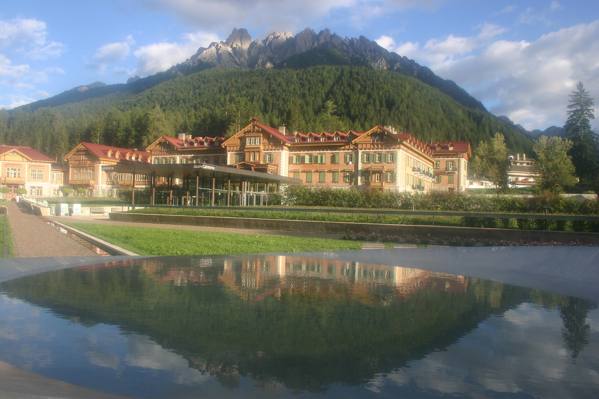 Grand Hotel