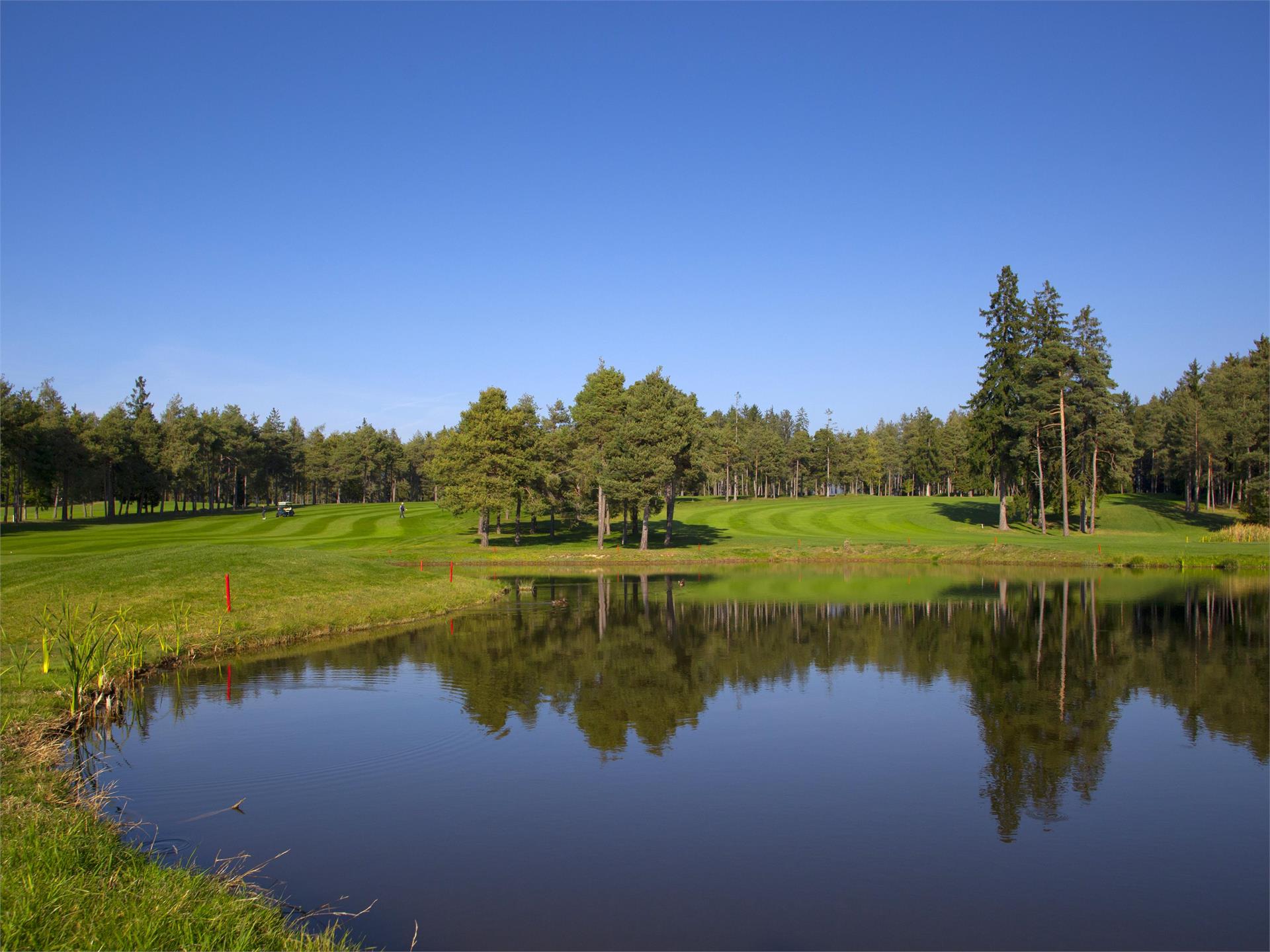 Golf course Dolomiti in Sarnonico Kaltern an der Weinstraße/Caldaro sulla Strada del Vino 9 suedtirol.info