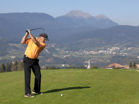 Golfplatz Dolomiti in Sarnonico  3 suedtirol.info