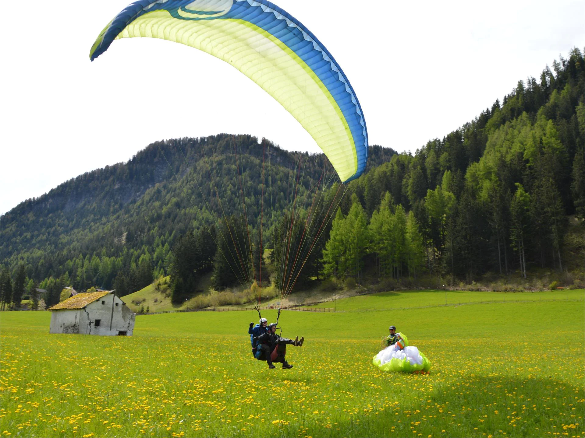 Parapendio Fly2 Dolomiti S.r.l Selva 10 suedtirol.info
