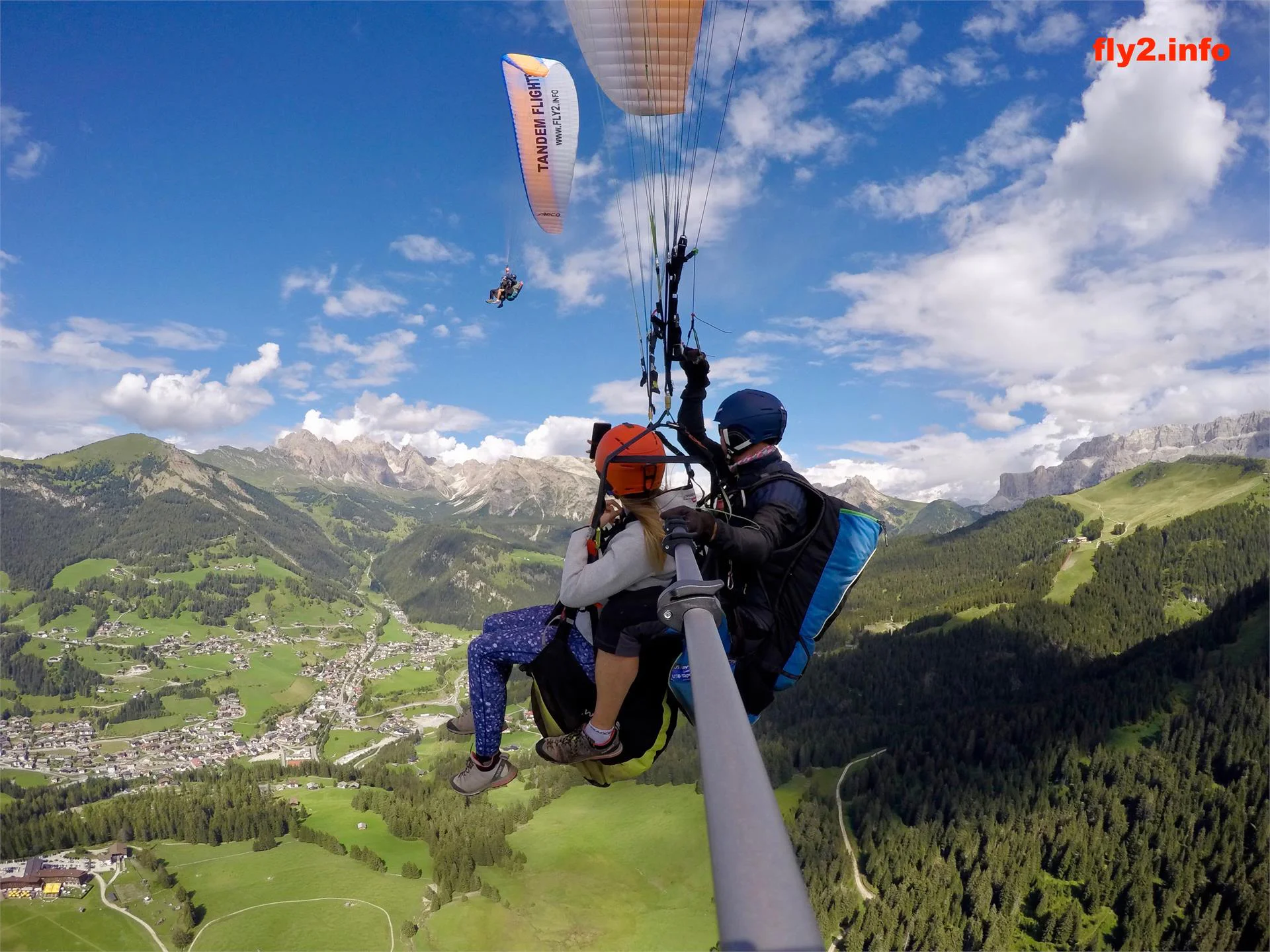 Parapendio Fly2 Dolomiti S.r.l Selva 21 suedtirol.info