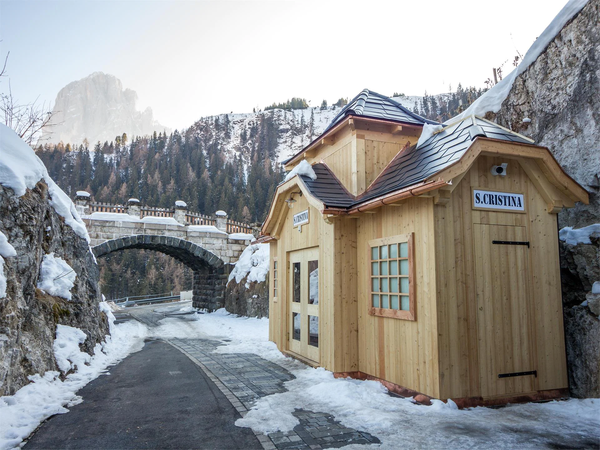 Tunnel del Trenino della Val Gardena Santa Cristina Val Gardena 1 suedtirol.info
