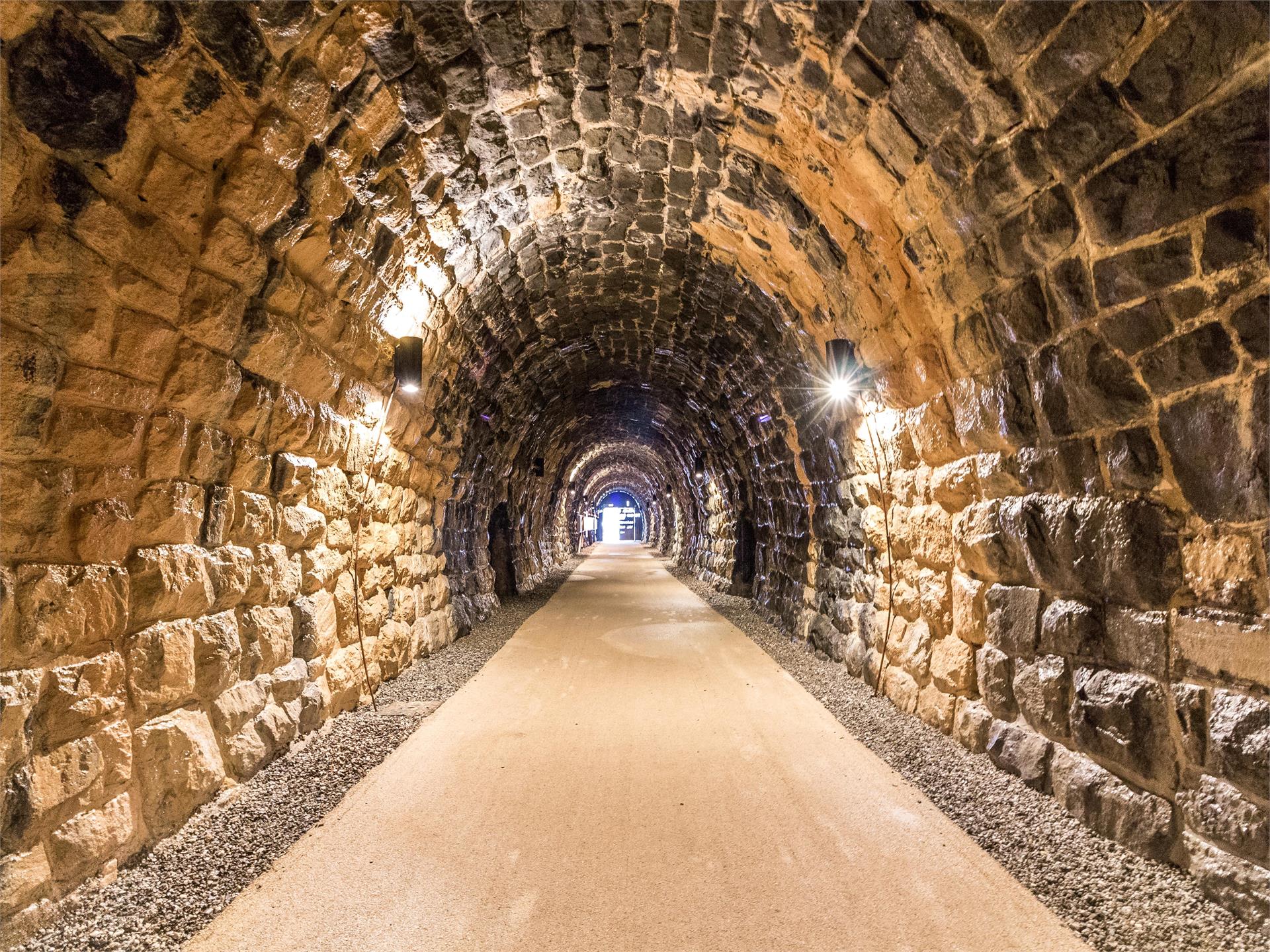 Tunnel del Trenino della Val Gardena Santa Cristina Val Gardena 9 suedtirol.info