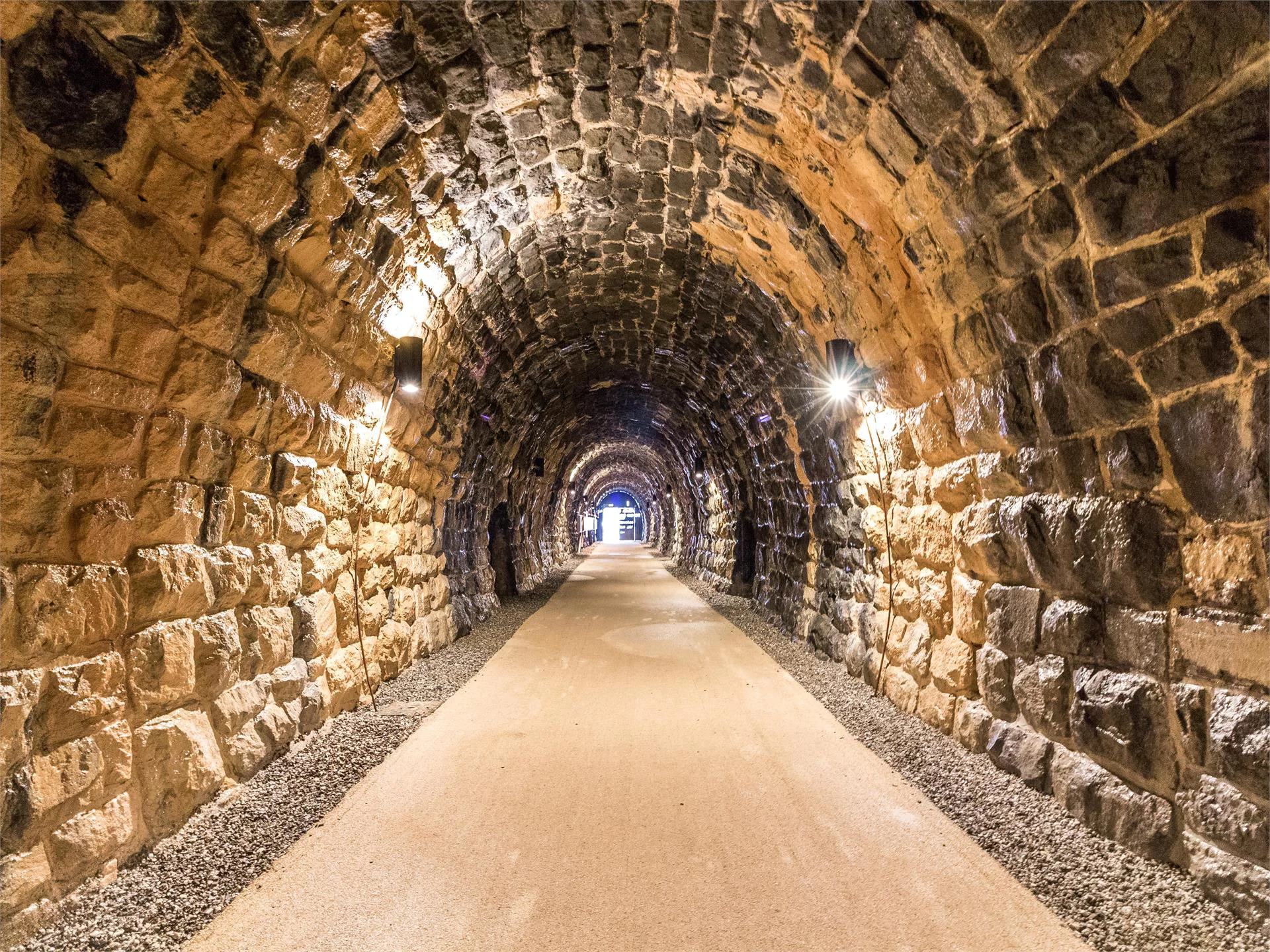 Tunnel del Trenino della Val Gardena Santa Cristina Val Gardena 9 suedtirol.info