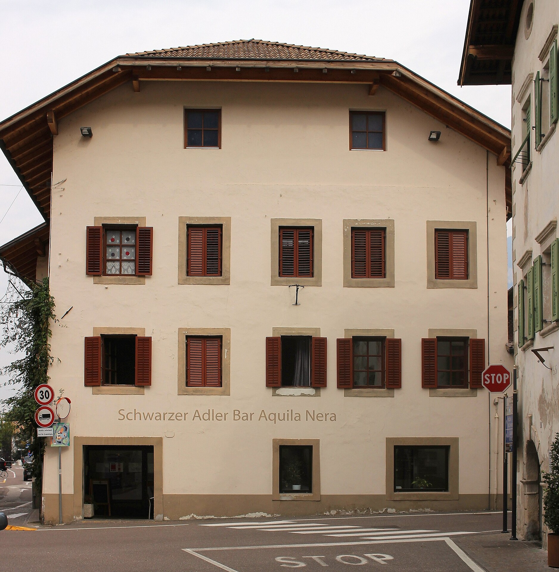 Gasthof Schwarzer Adler Salurn 1 suedtirol.info