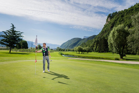 Golf Club Lana "Gutshof Brandis"  2 suedtirol.info