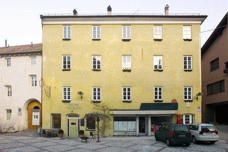 Gasthaus zur Krone Laas 1 suedtirol.info