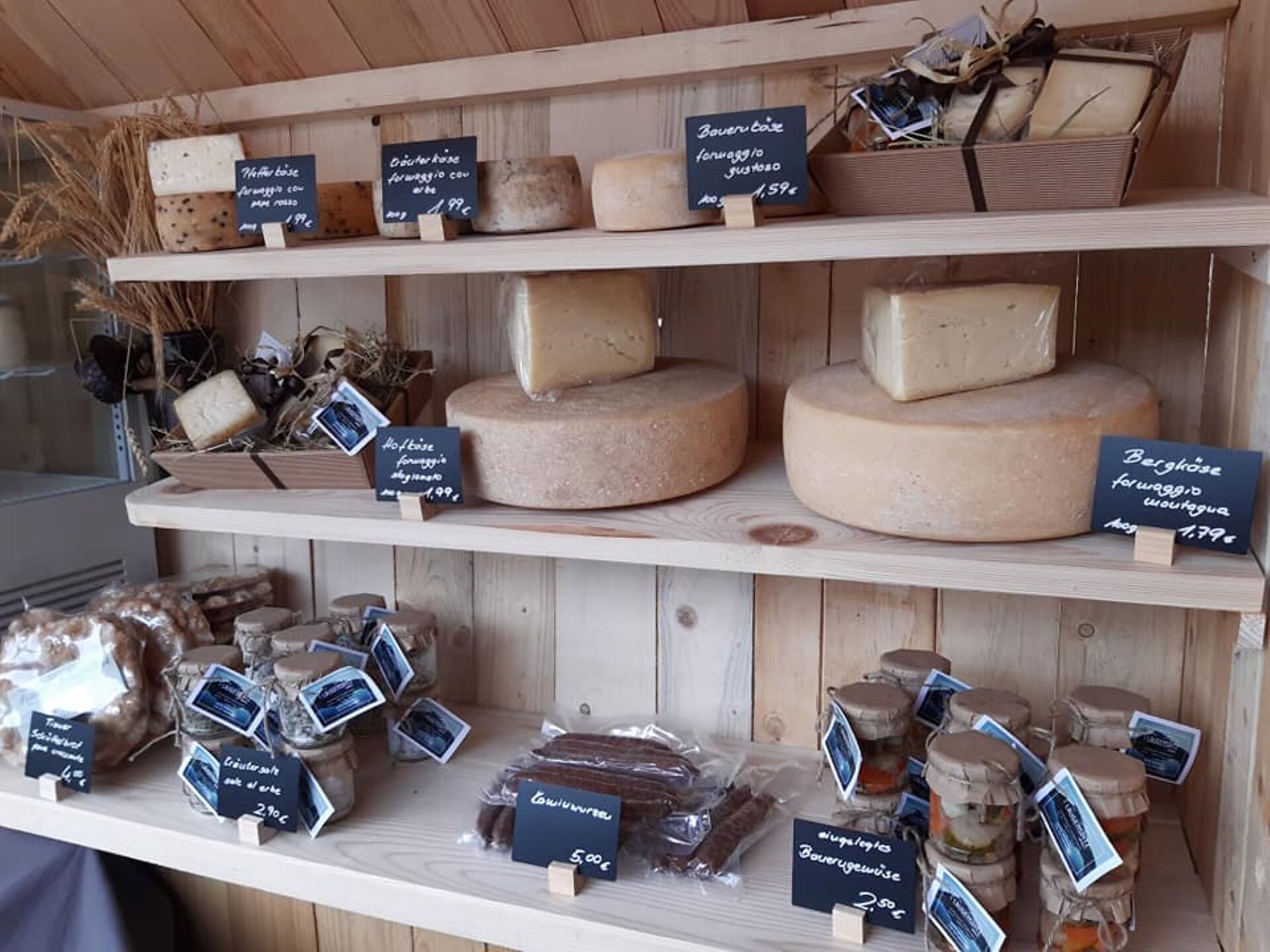 Cheese Dairy Laugenspitz - "Kashittl" (Moarhans) - Meran/Merano and environs - #3 - suedtirol.info