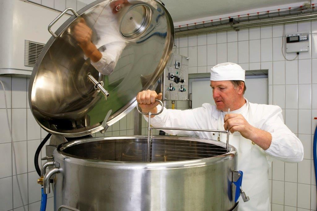 Hofkäserei Unterhölzlhof Olang 1 suedtirol.info