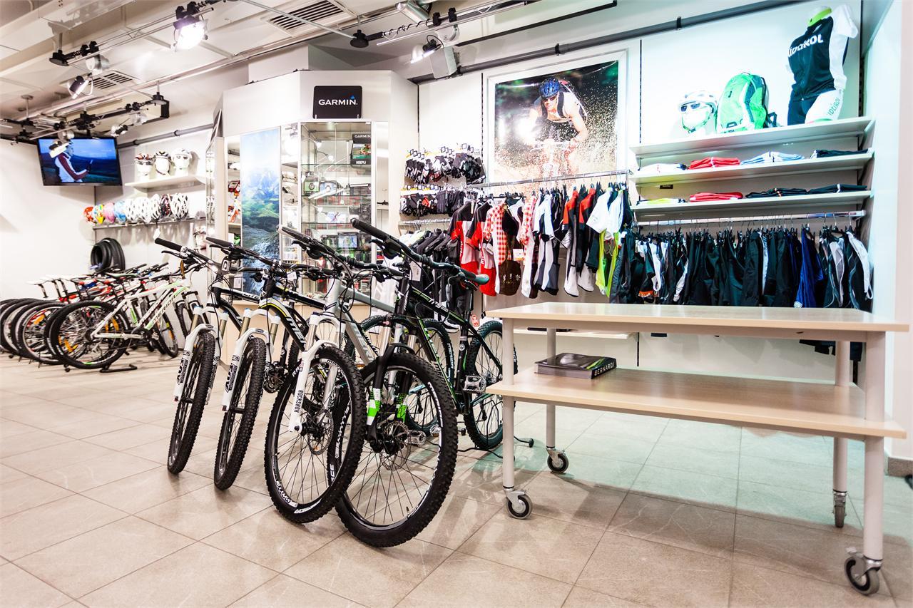 Hellweger Intersport Welsberg-Taisten 4 suedtirol.info