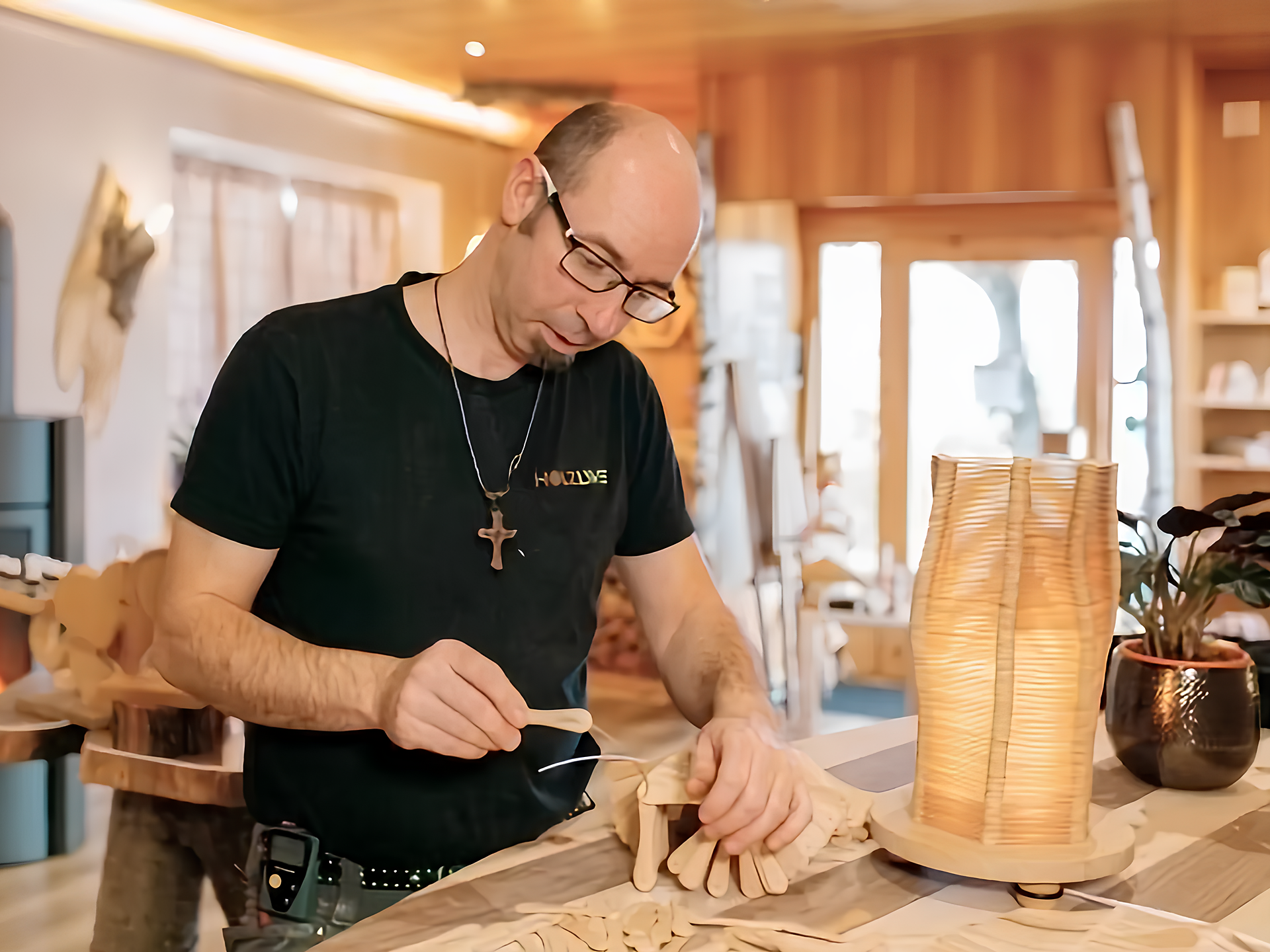 Holz Live - Dolomites Region Seiser Alm - #1 - suedtirol.info