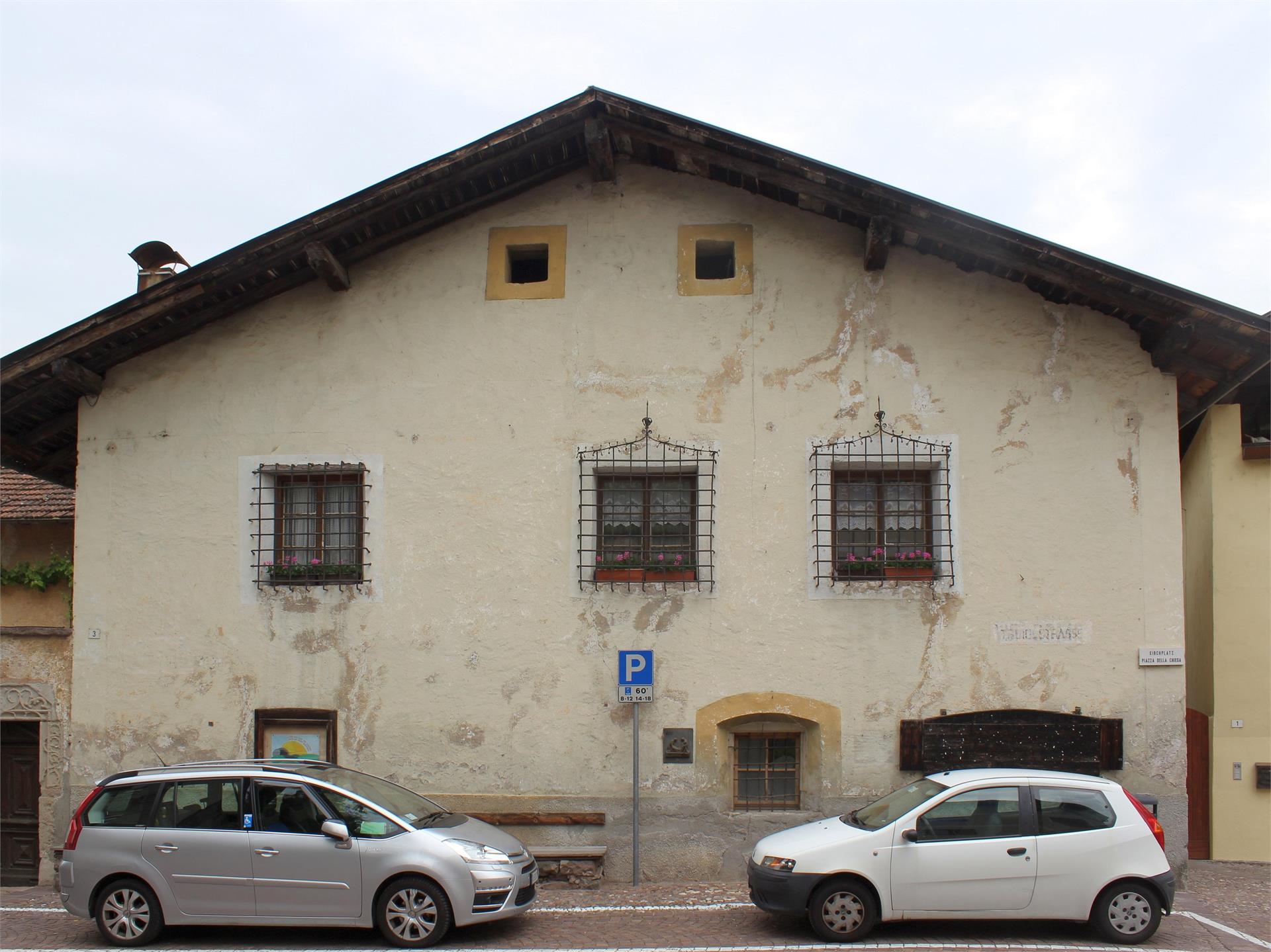 Casa Pichler (albergo Tschurtschenthaler-Pichler) Ora 1 suedtirol.info