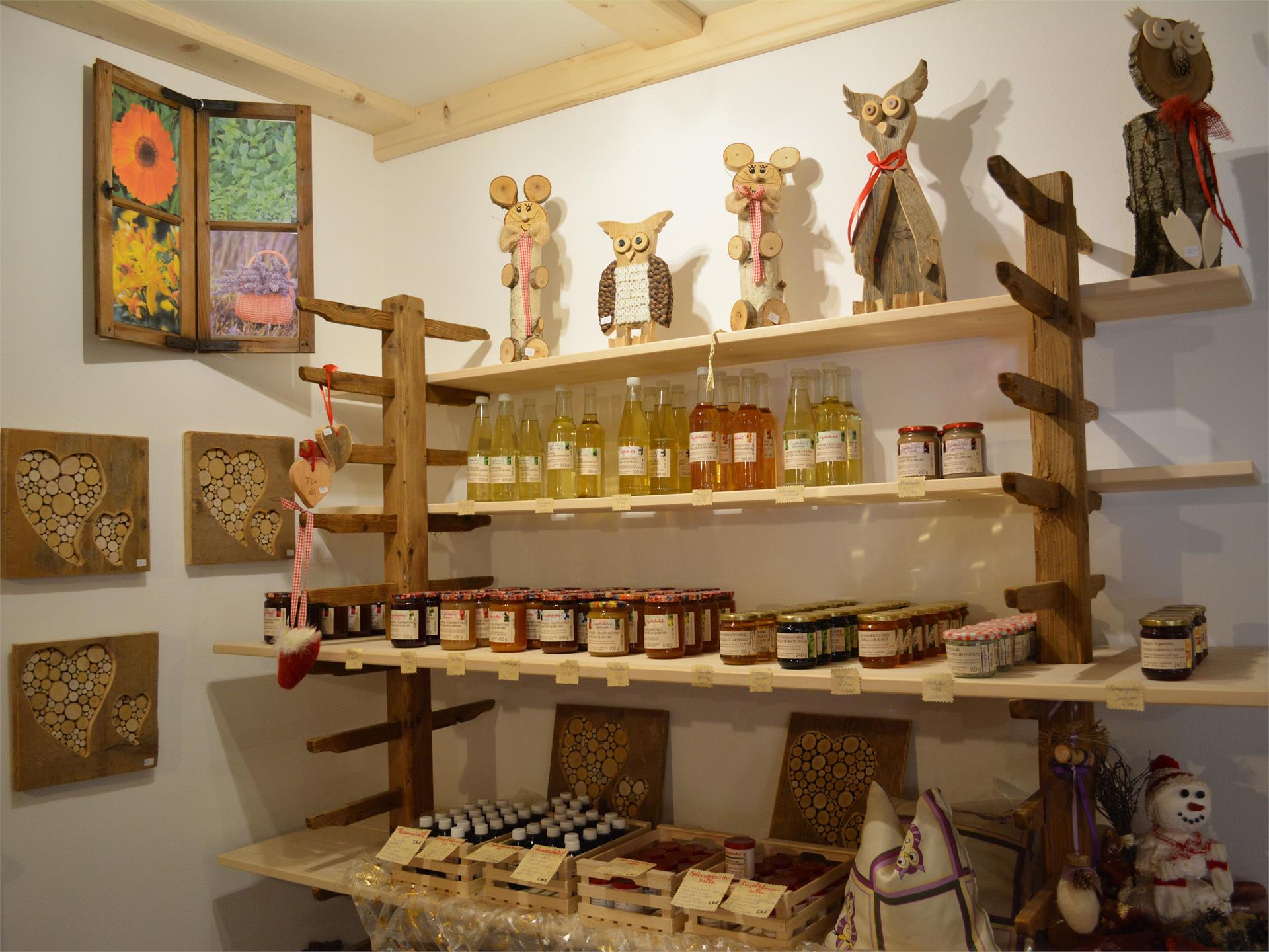 Engethalerhof Farm shop Lana 1 suedtirol.info