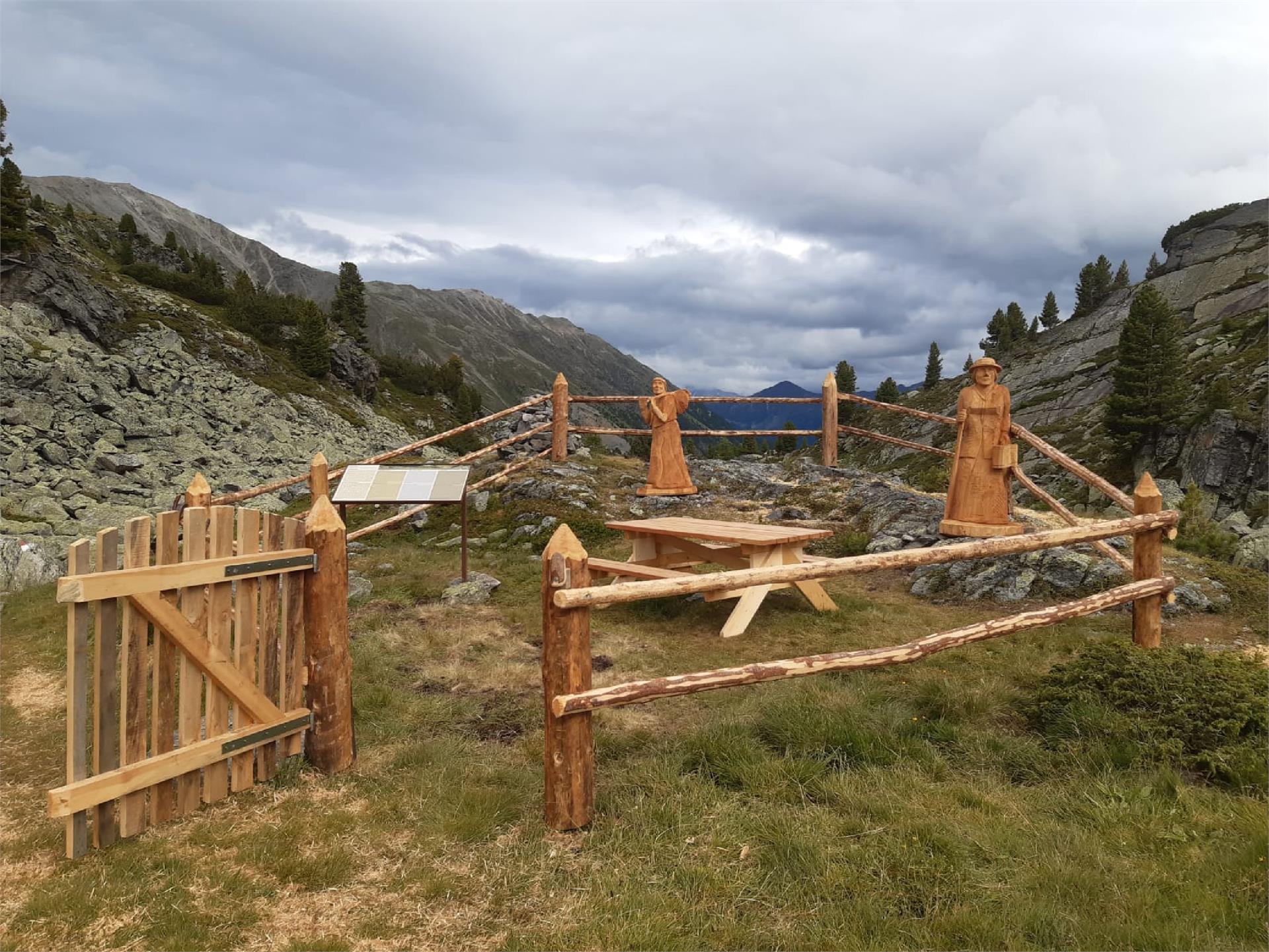 Cifre di legno giogo S-charl Tubre 1 suedtirol.info