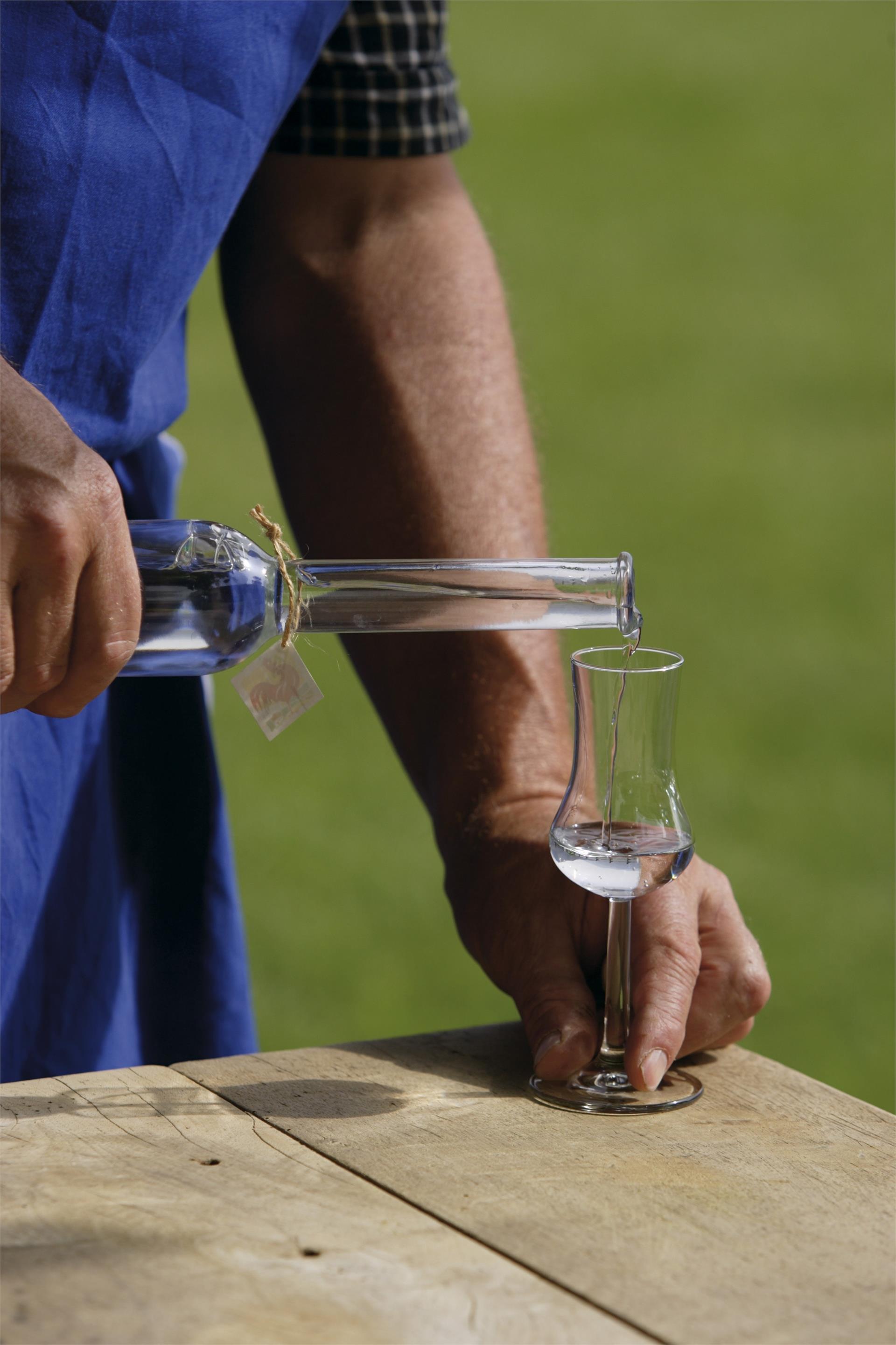 Private distillery Obermairhof Kastelbell-Tschars/Castelbello-Ciardes 2 suedtirol.info