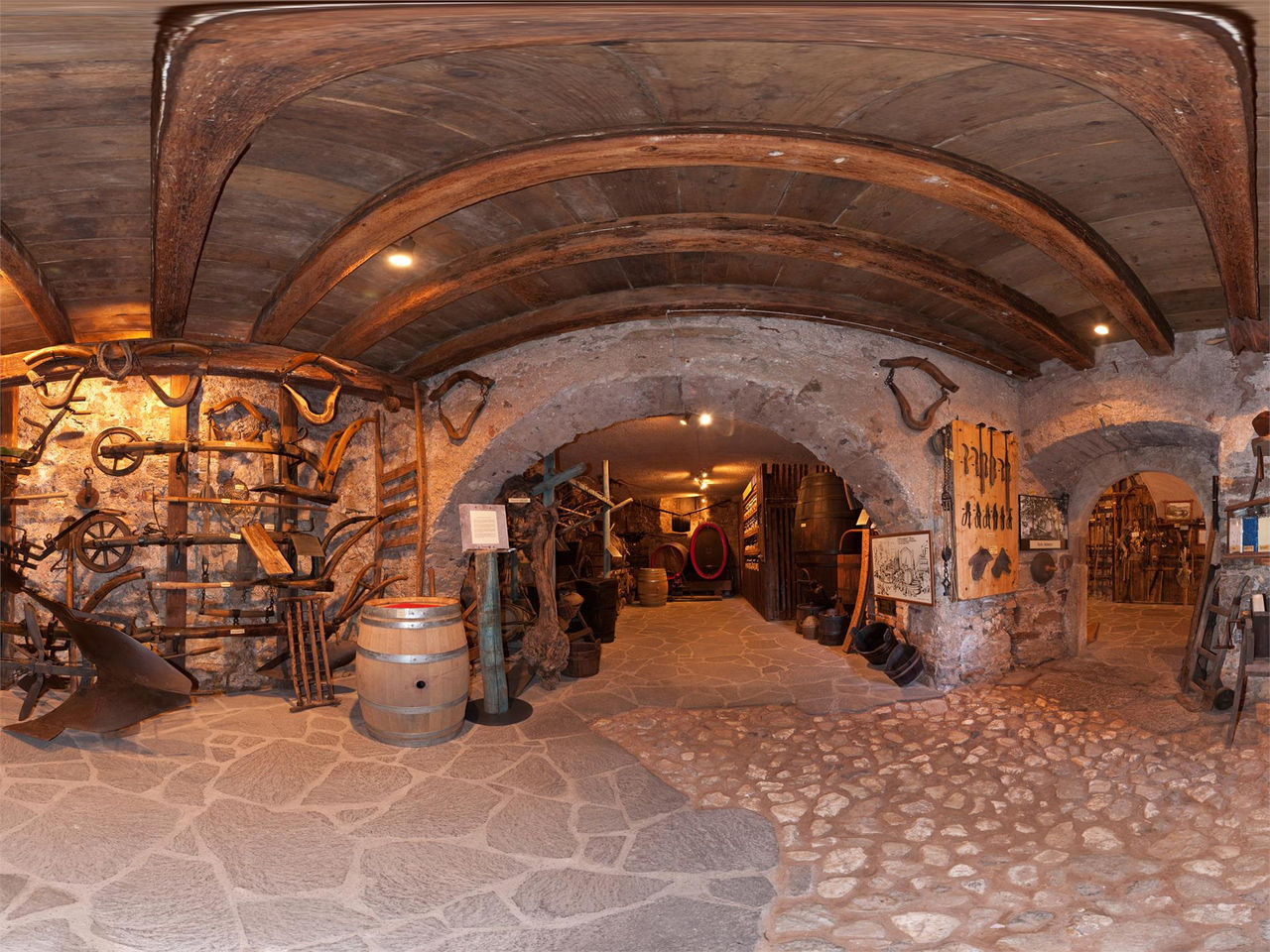 Hoamet Tramin Museum - vivere tra nord e sud