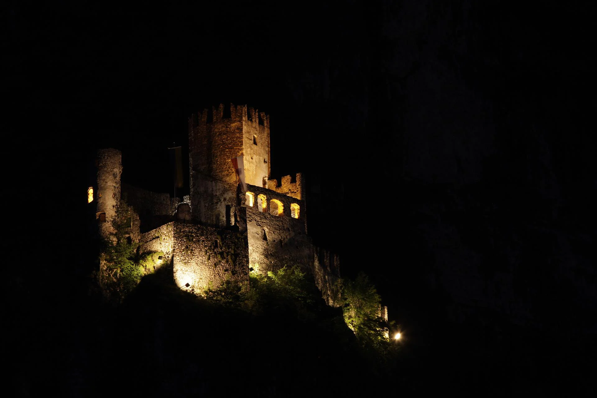 Castello di Salorno Salorno 4 suedtirol.info