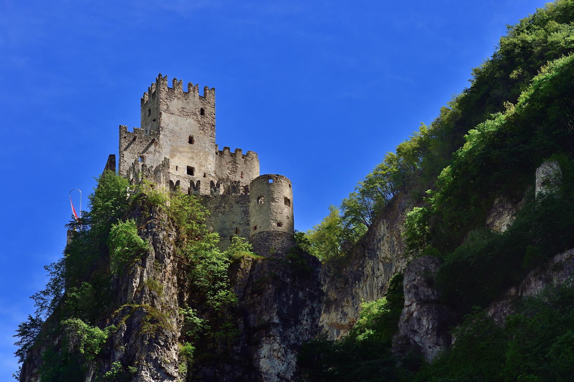 Haderburg/ Castello di Salorno Salorno/Salurn 3 suedtirol.info