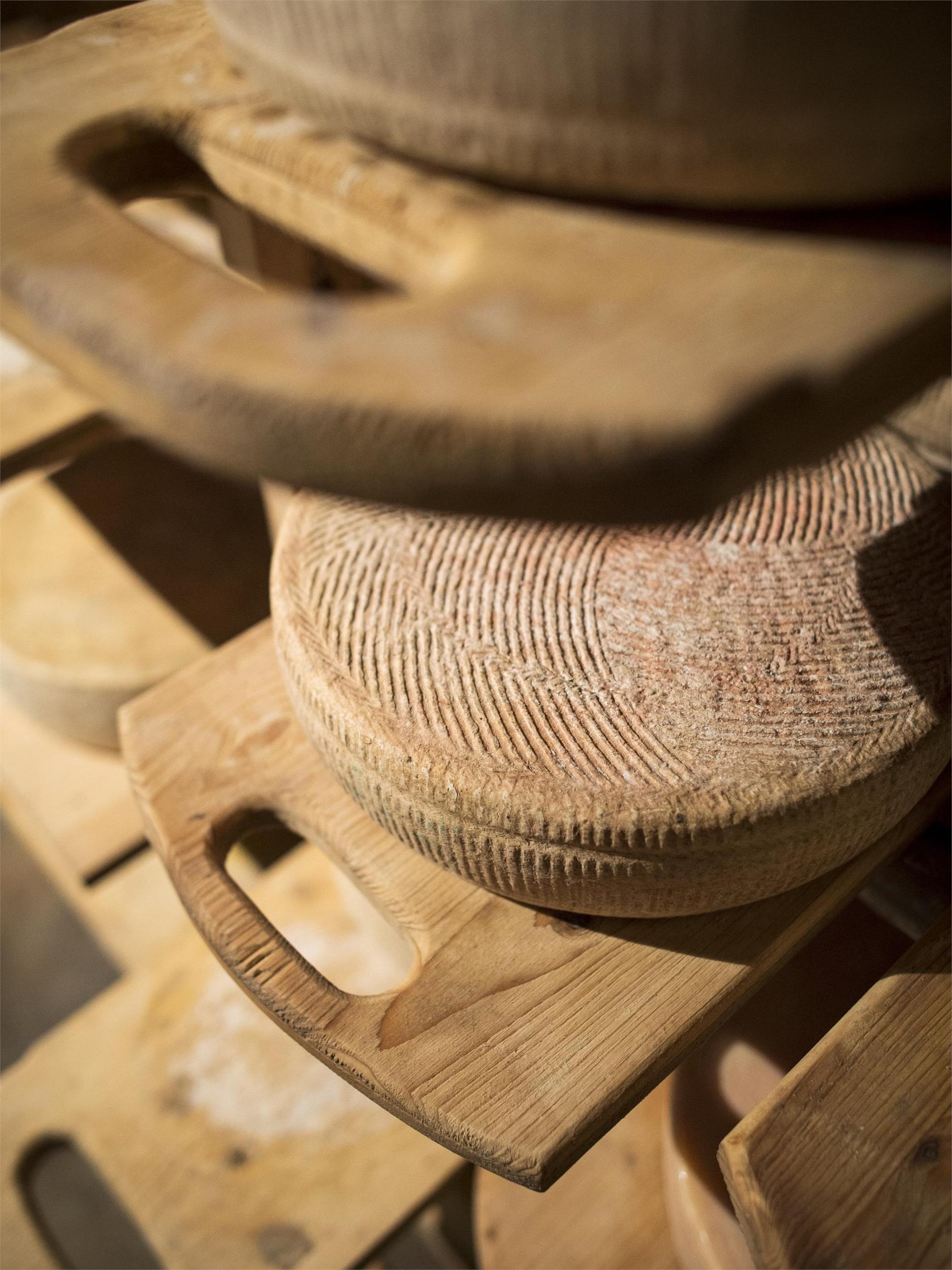 Alpine cheese dairy Vorderkaser Schnals/Senales 3 suedtirol.info