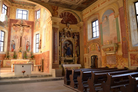 Chiesa di Santa Croce - Convento di Sabiona  3 suedtirol.info