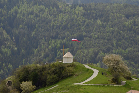 Heilig Grab Hügel in Teis Villnöss 1 suedtirol.info