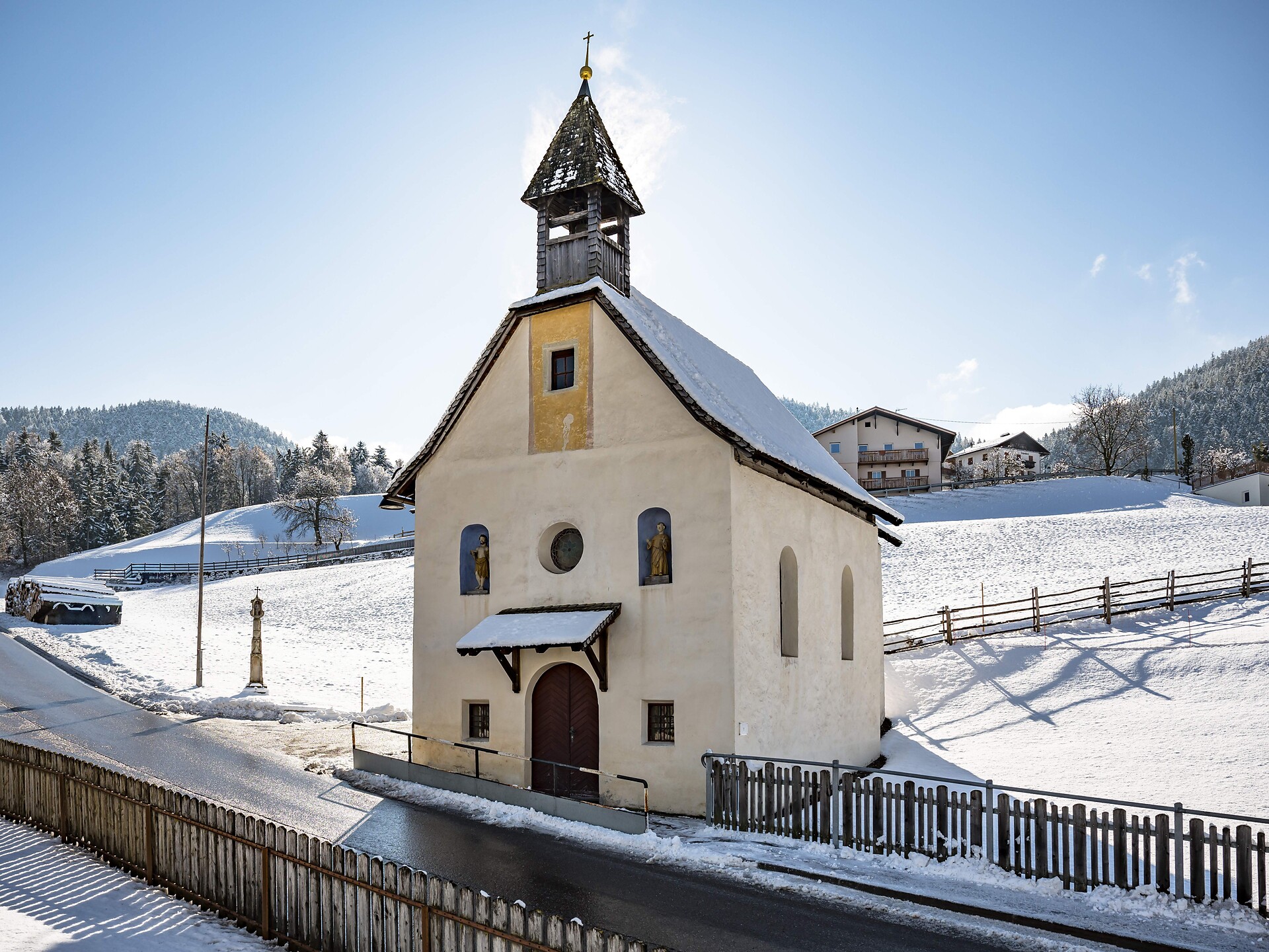 Chapel "Zum Weißen Bild" - Dolomites Region Eggental - #1 - suedtirol.info