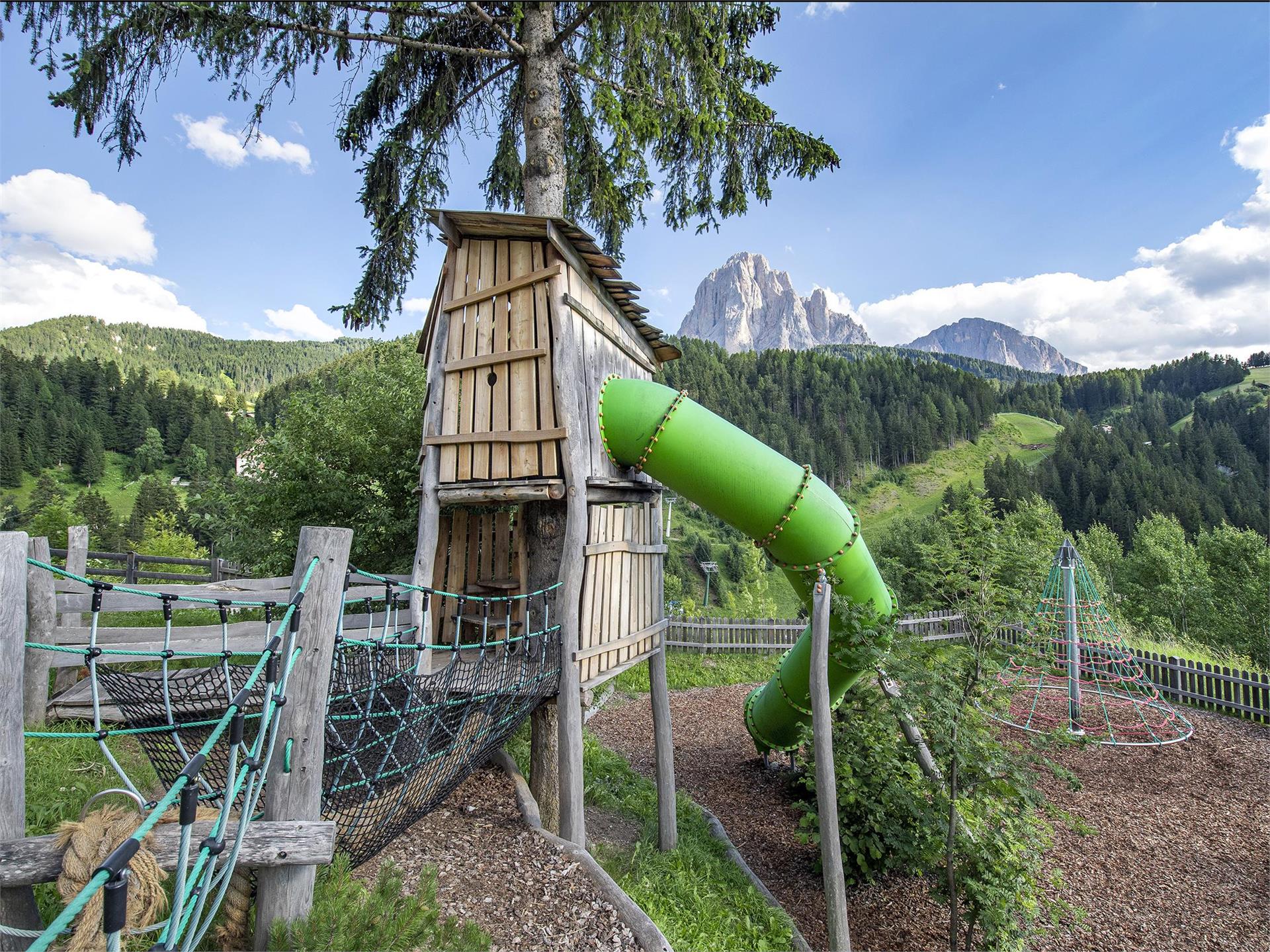 Children's Playground Plan da Tieja S.Crestina Gherdëina/Santa Cristina Val Gardana 1 suedtirol.info
