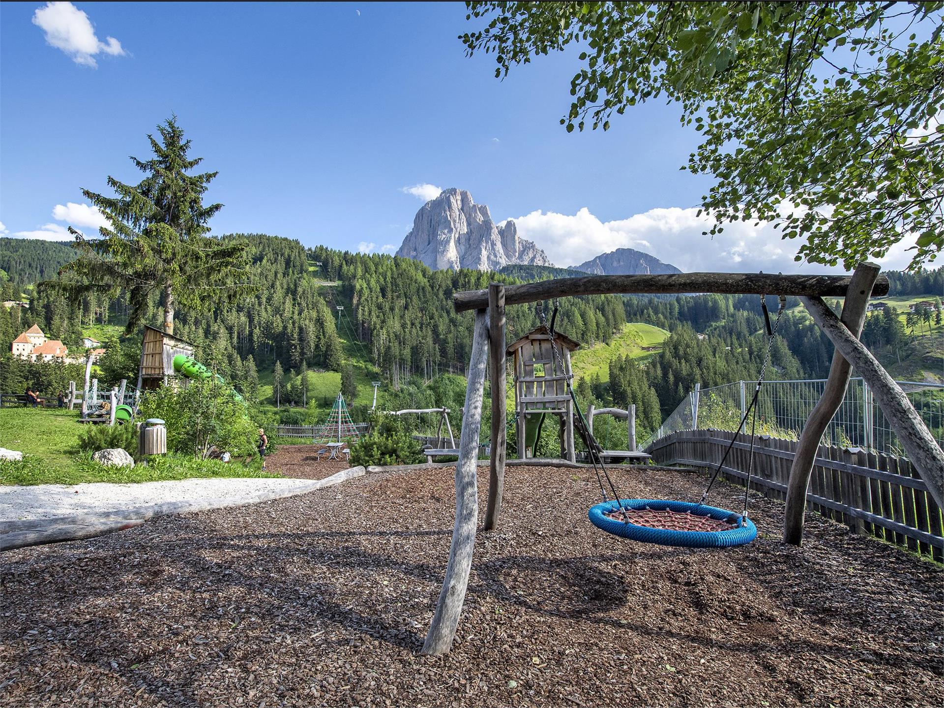 Children's Playground Plan da Tieja S.Crestina Gherdëina/Santa Cristina Val Gardana 3 suedtirol.info