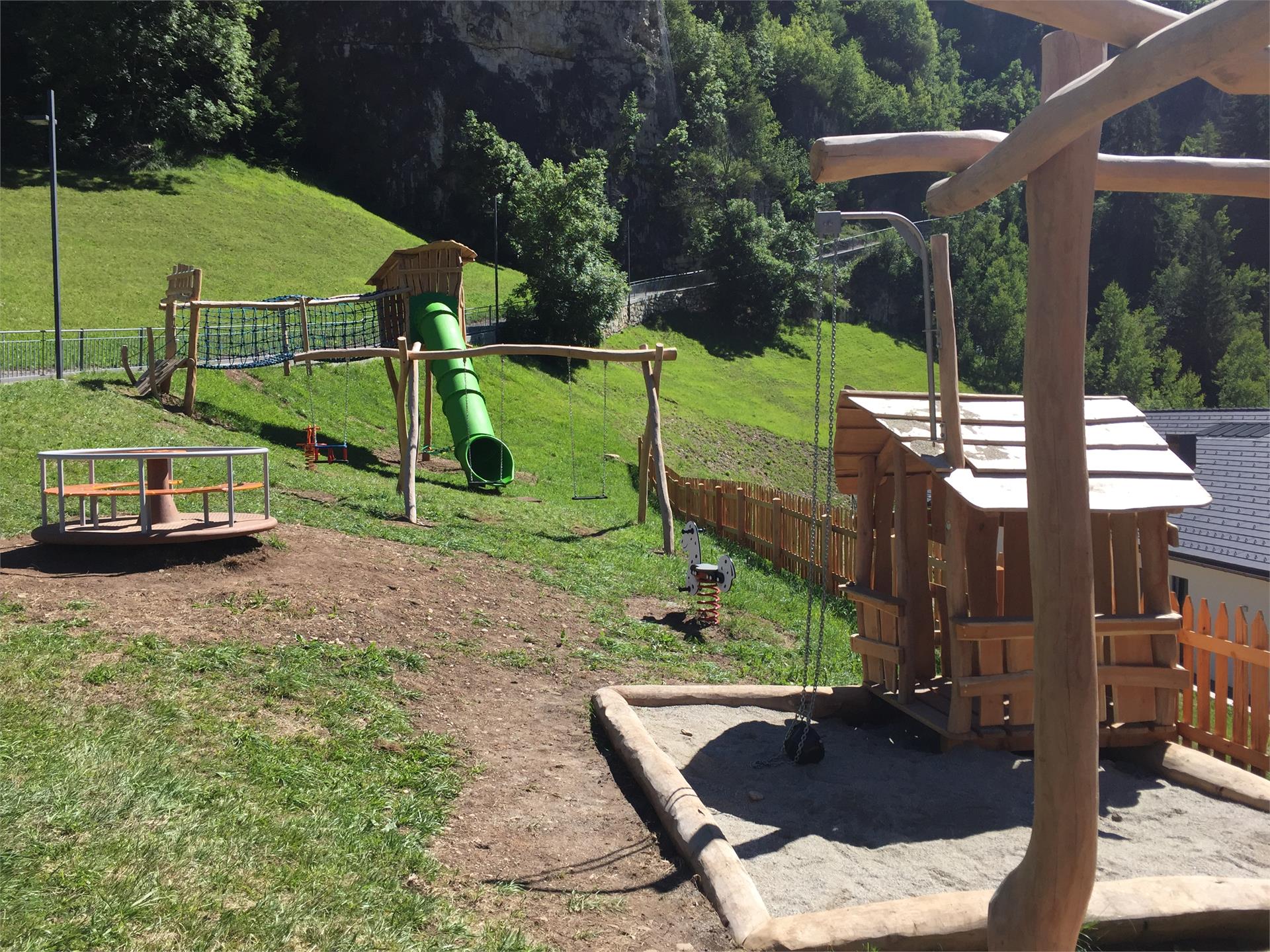 Children's playground Soplajes - Triech S.Crestina Gherdëina/Santa Cristina Val Gardana 1 suedtirol.info